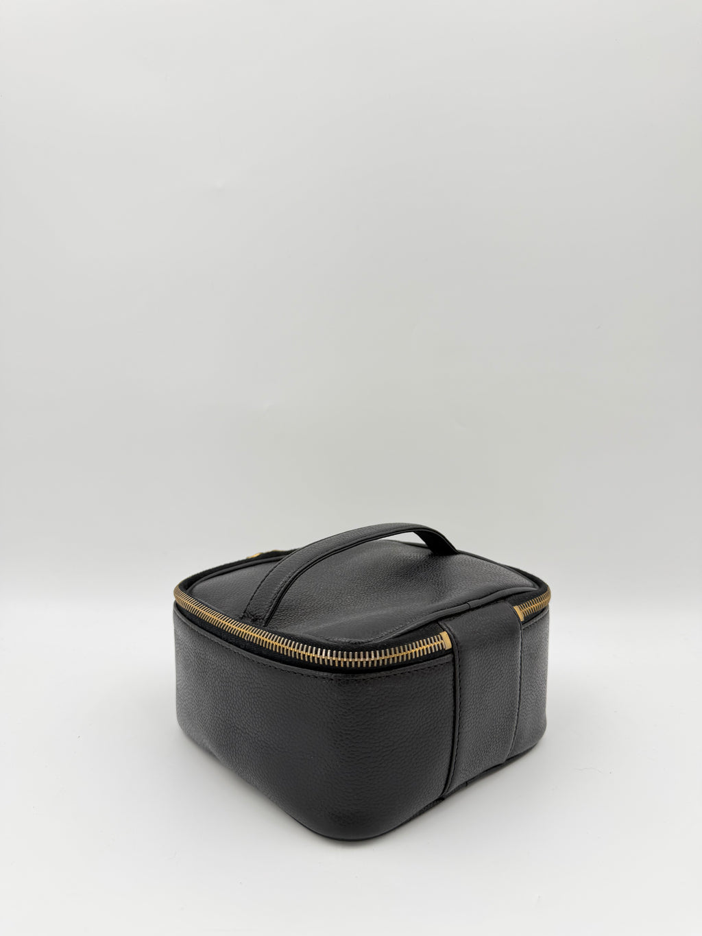 CHANEL VANITY