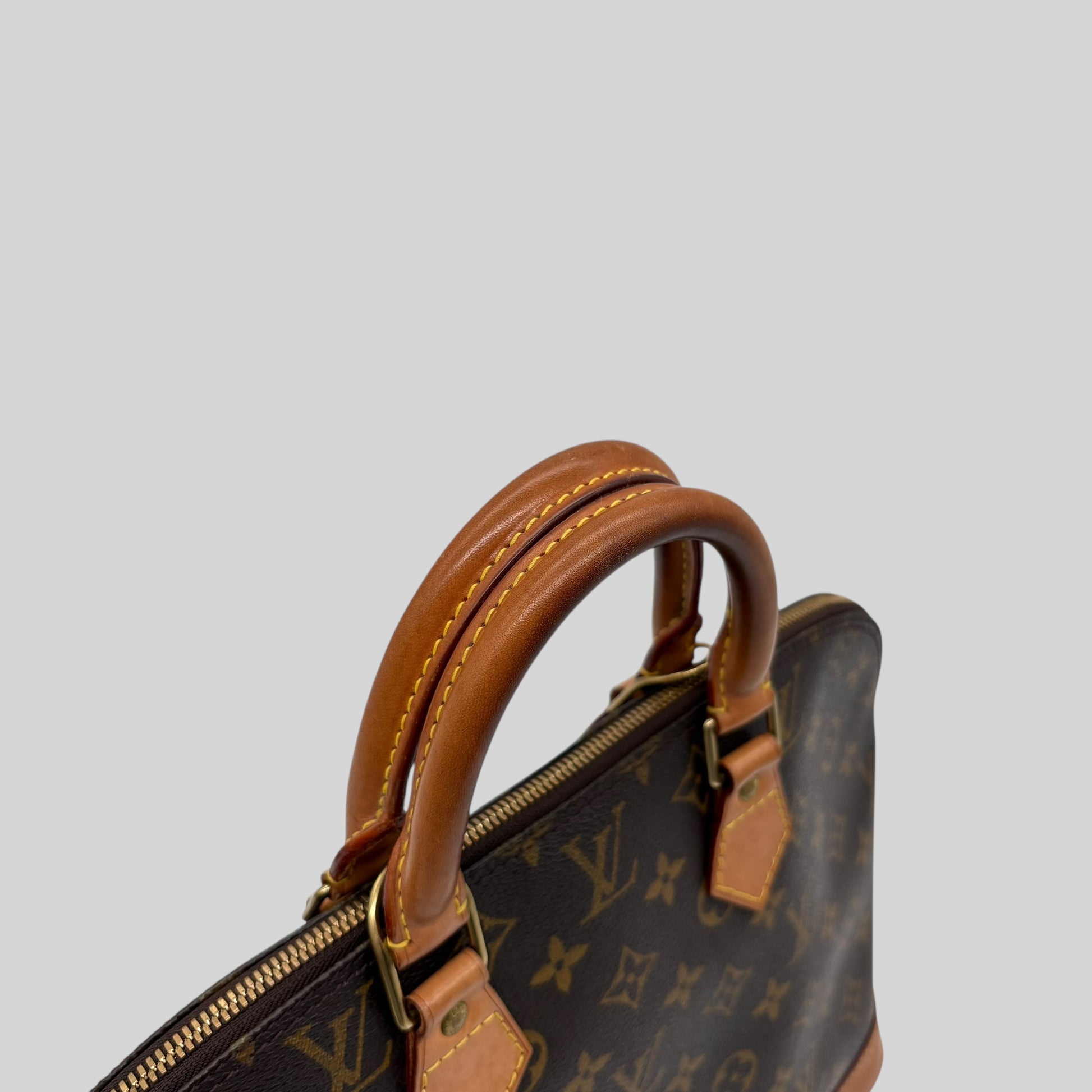 Louis Vuitton Alma PM