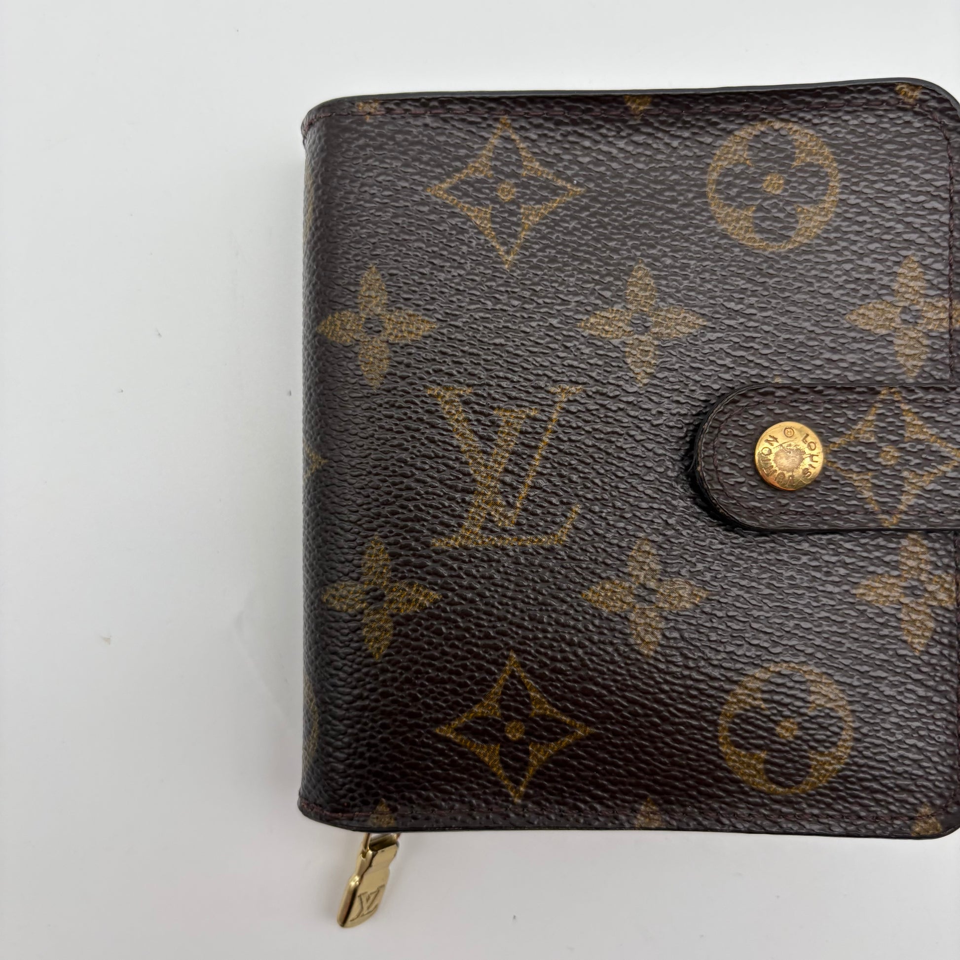 Louis Vuitton Compact Zippy