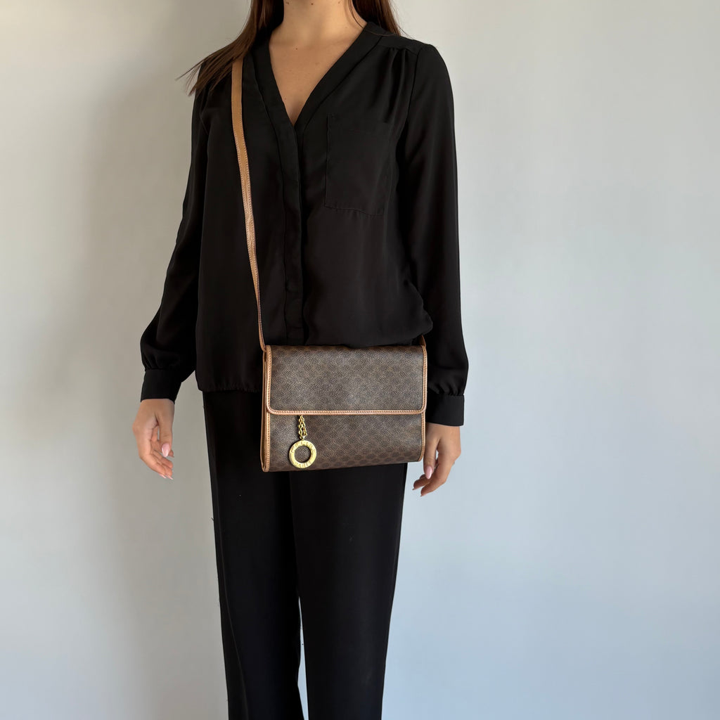 Céline Macadam Shoulder