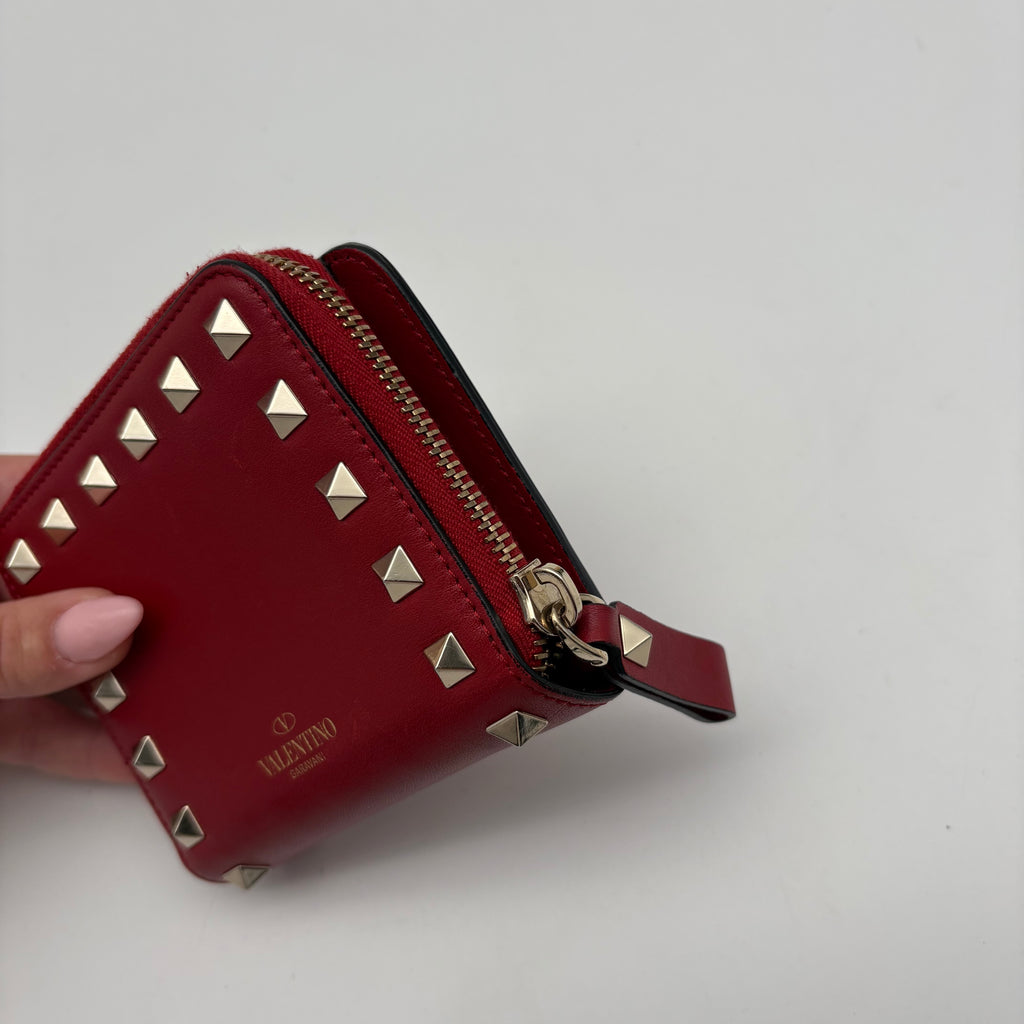 Valentino Compact
