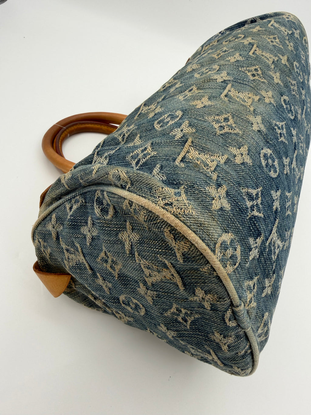 LOUIS VUITTON NEO SPEEDY  DENIM