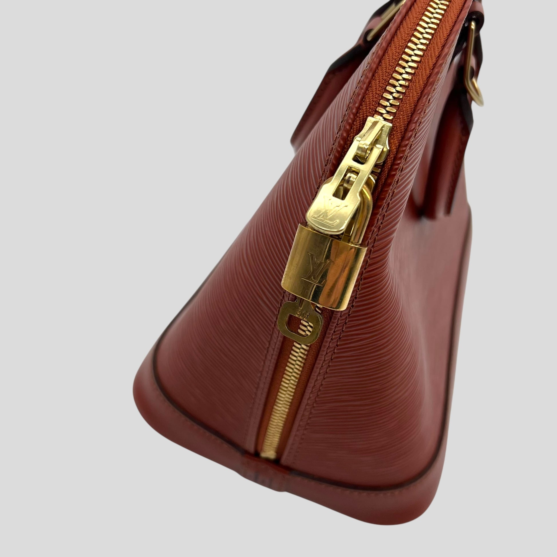 Louis Vuitton Alma PM