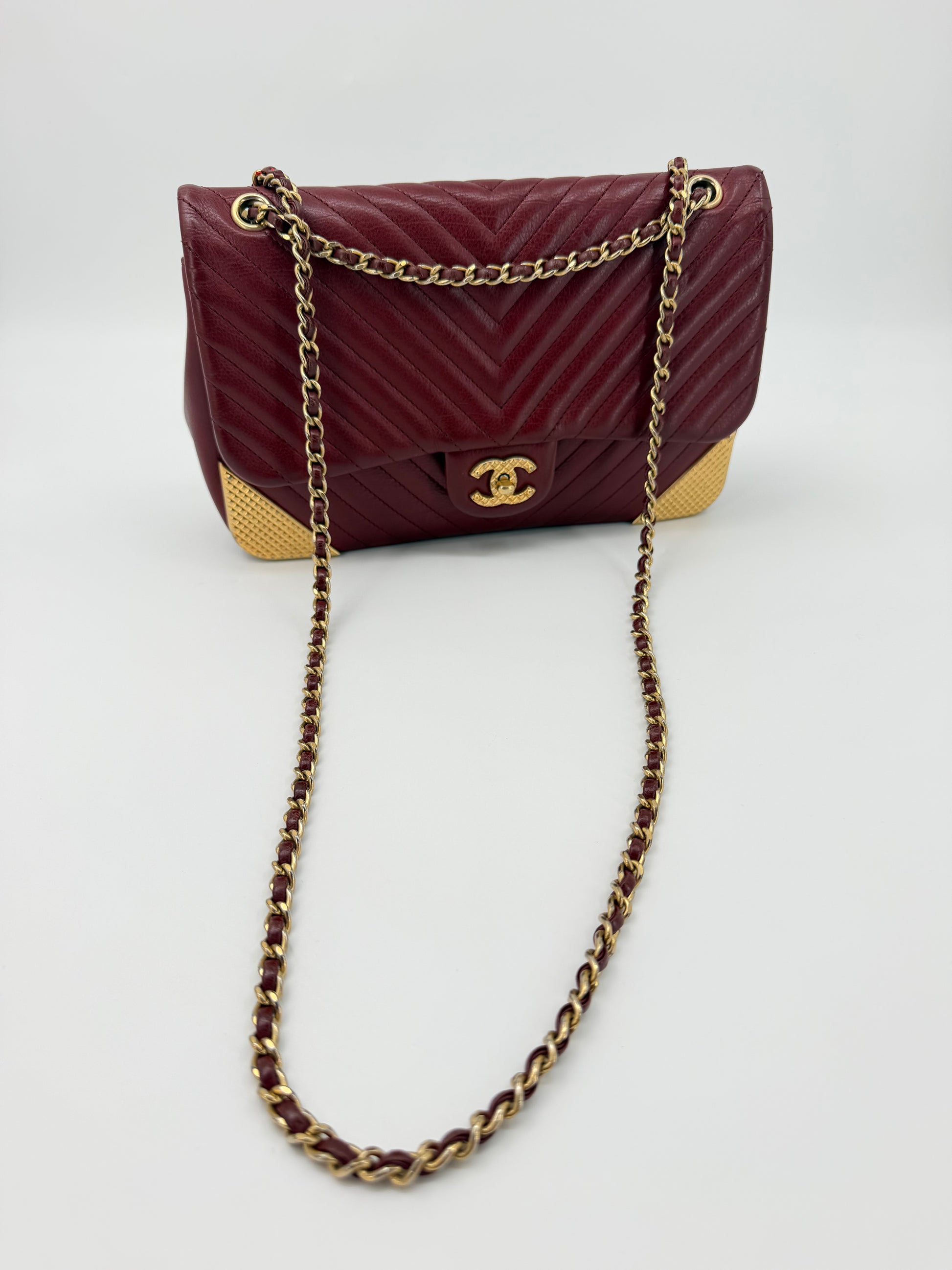 CHANEL ROCK THE CORNER FLAP BAG