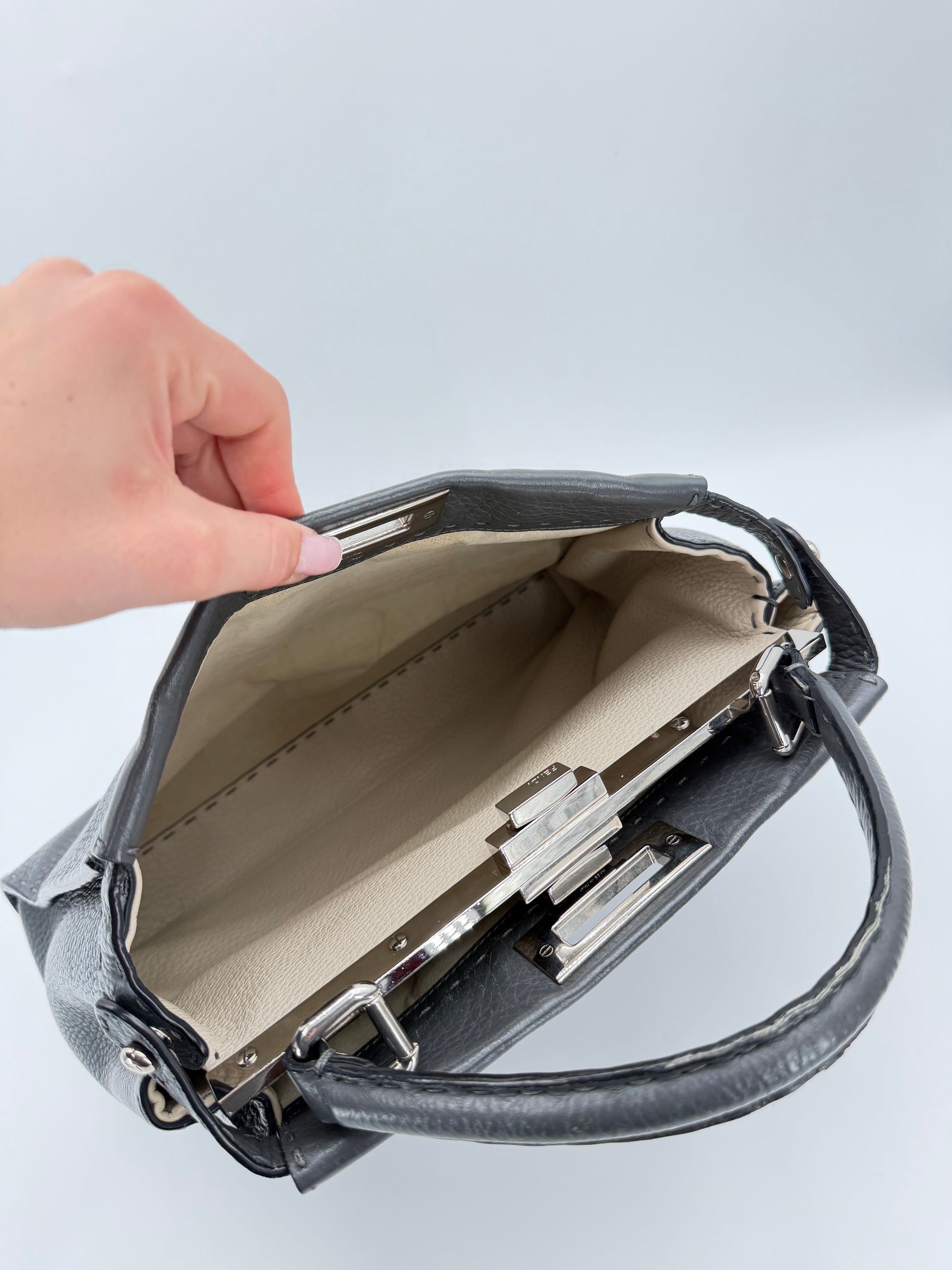 FENDI PEEKABOO SELLERIA