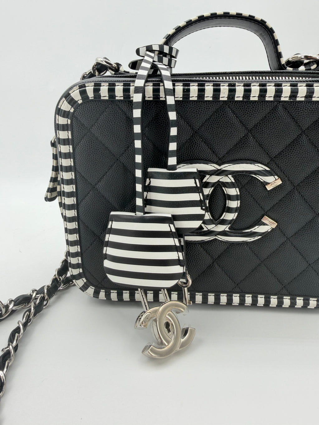 CHANEL VANITY FILIGREE