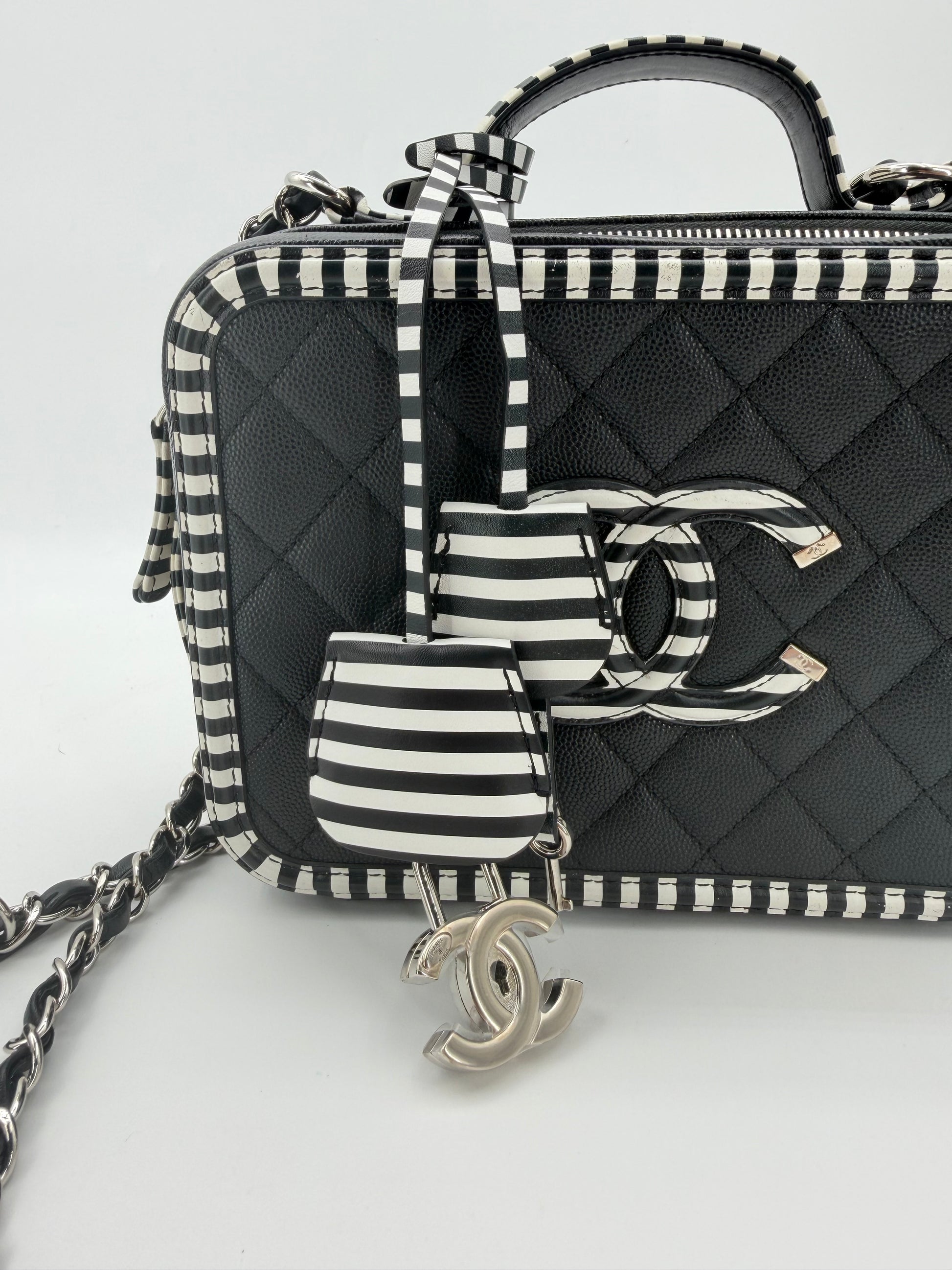 CHANEL VANITY FILIGREE