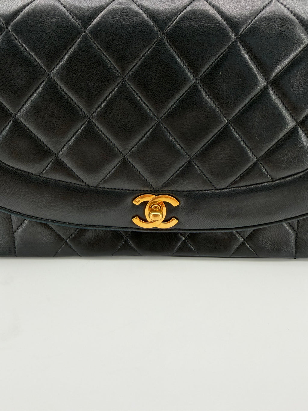 CHANEL DIANA 25