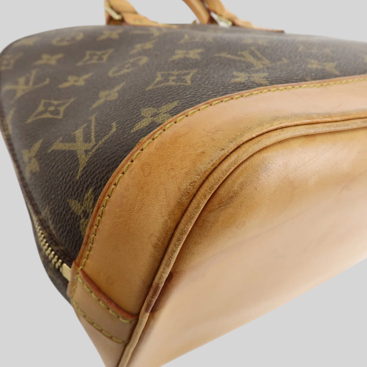 Louis Vuitton Alma PM