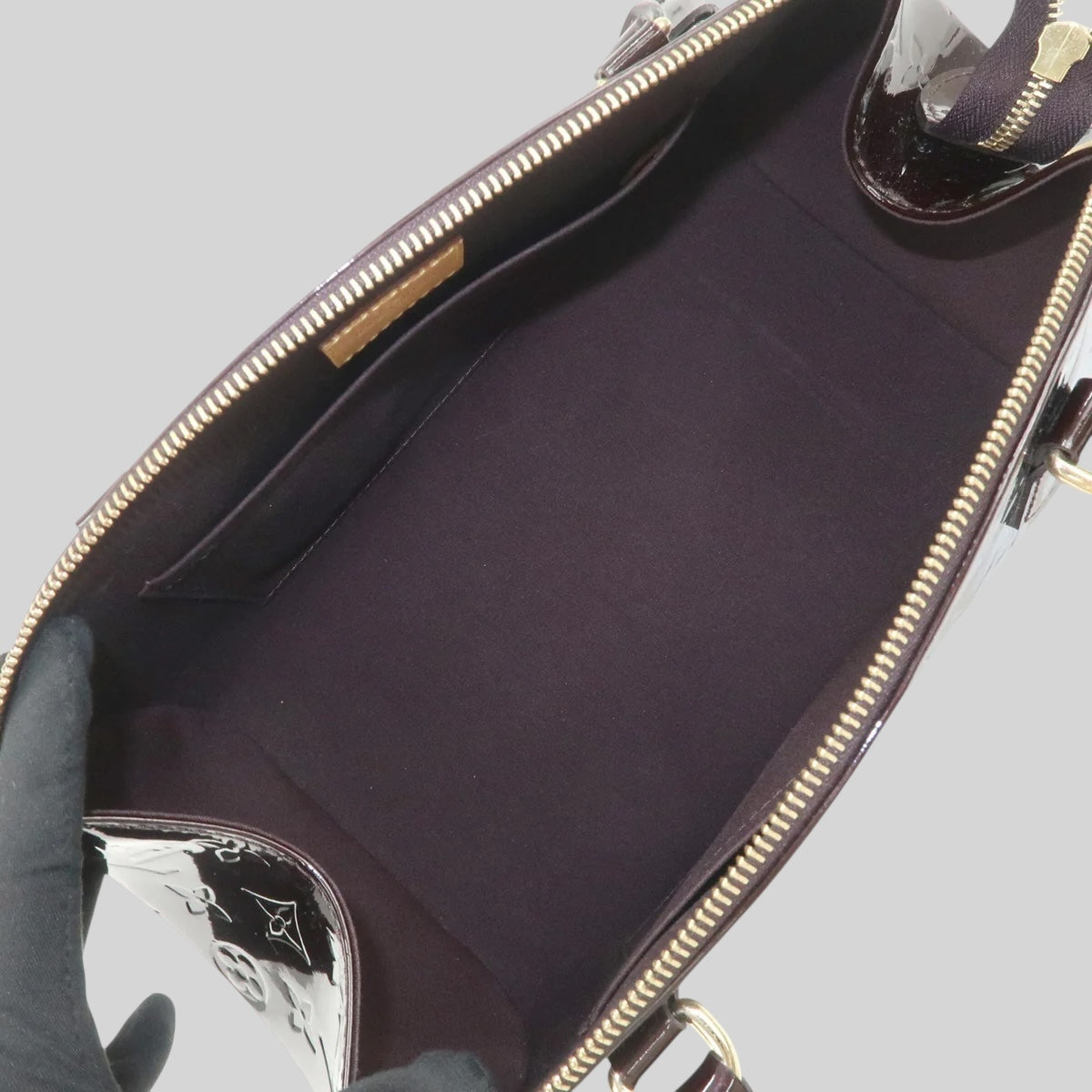 Louis Vuitton Sherwood