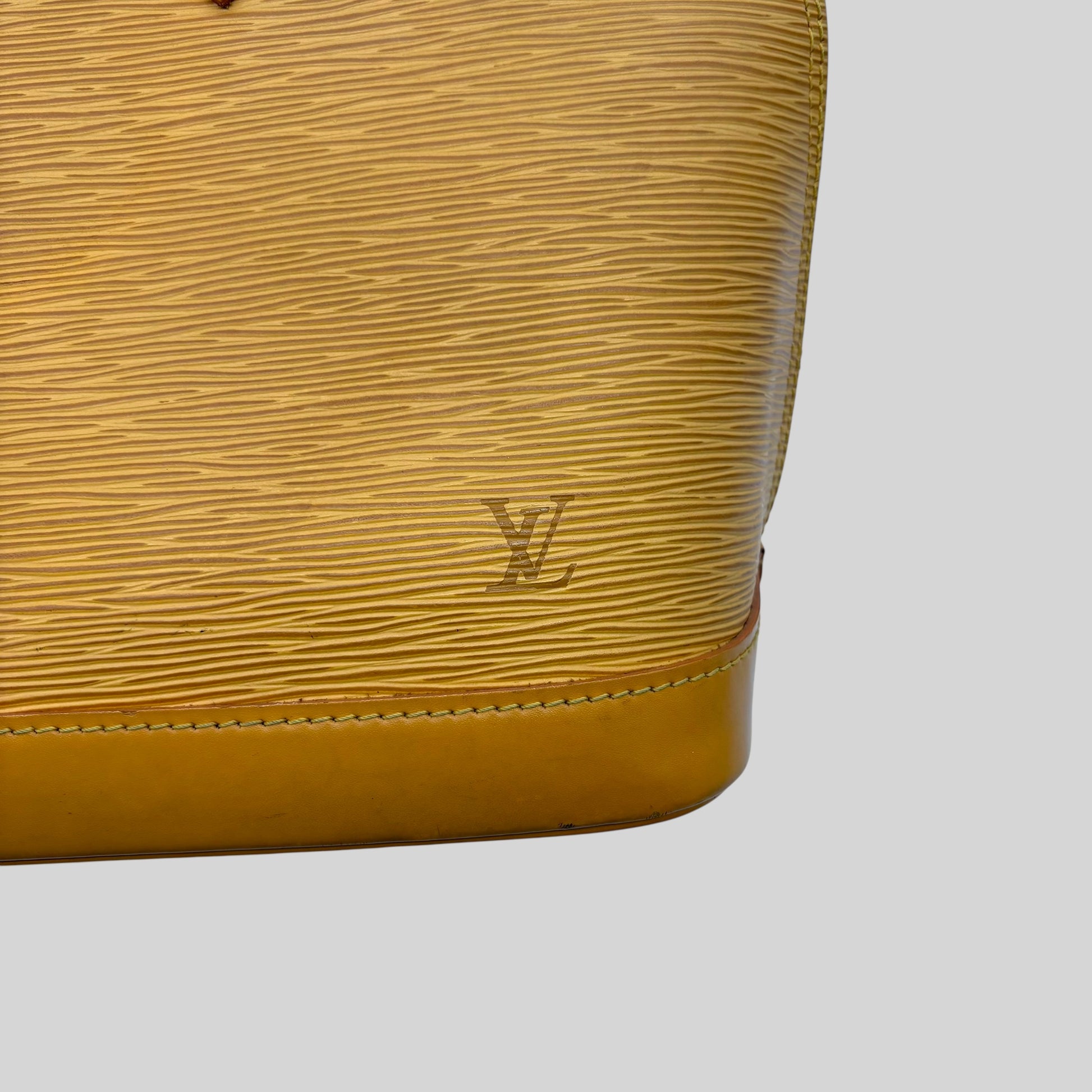 Louis Vuitton Alma PM