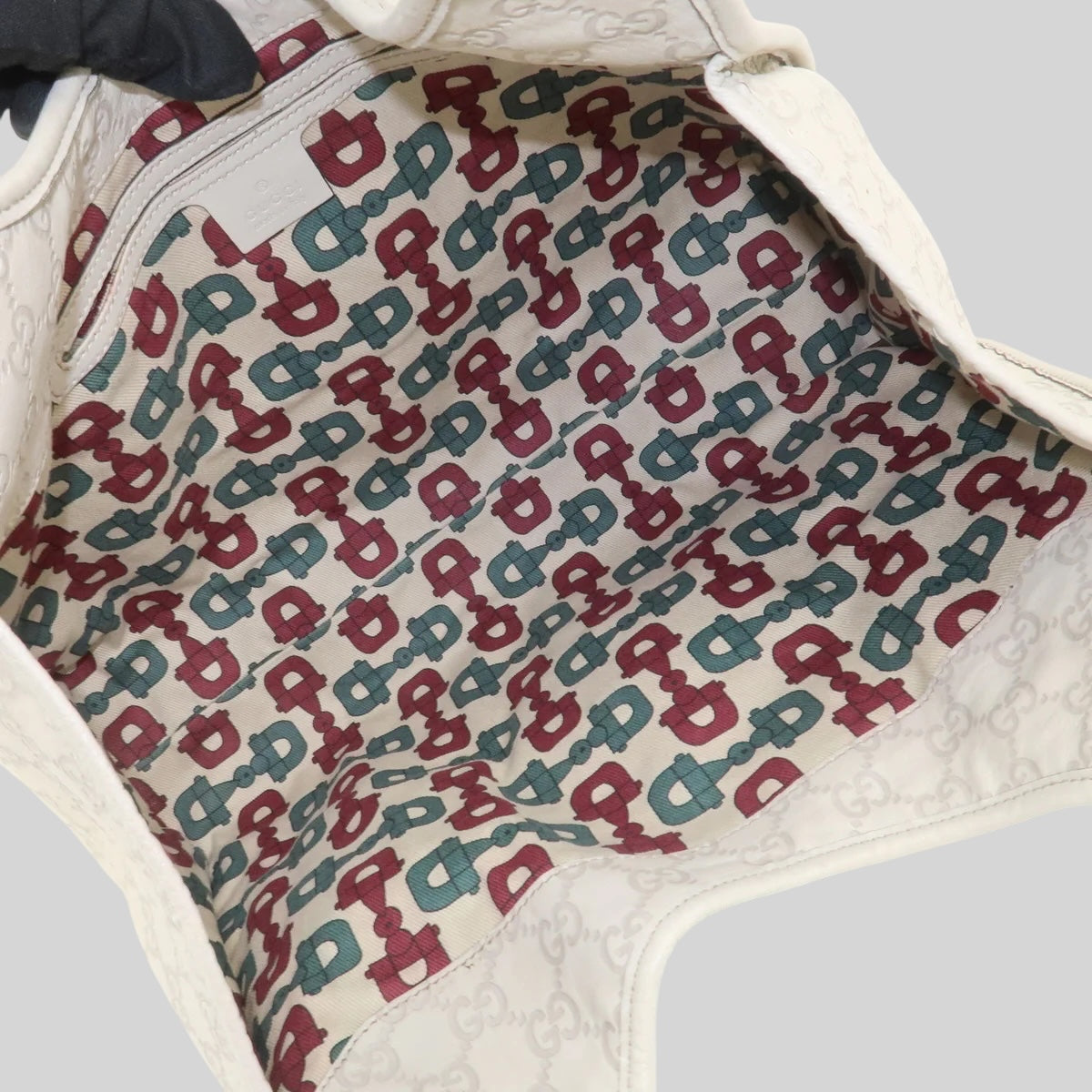 Gucci Jackie GG Ivory