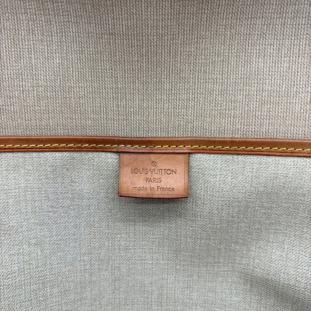 Louis Vuitton Excursion
