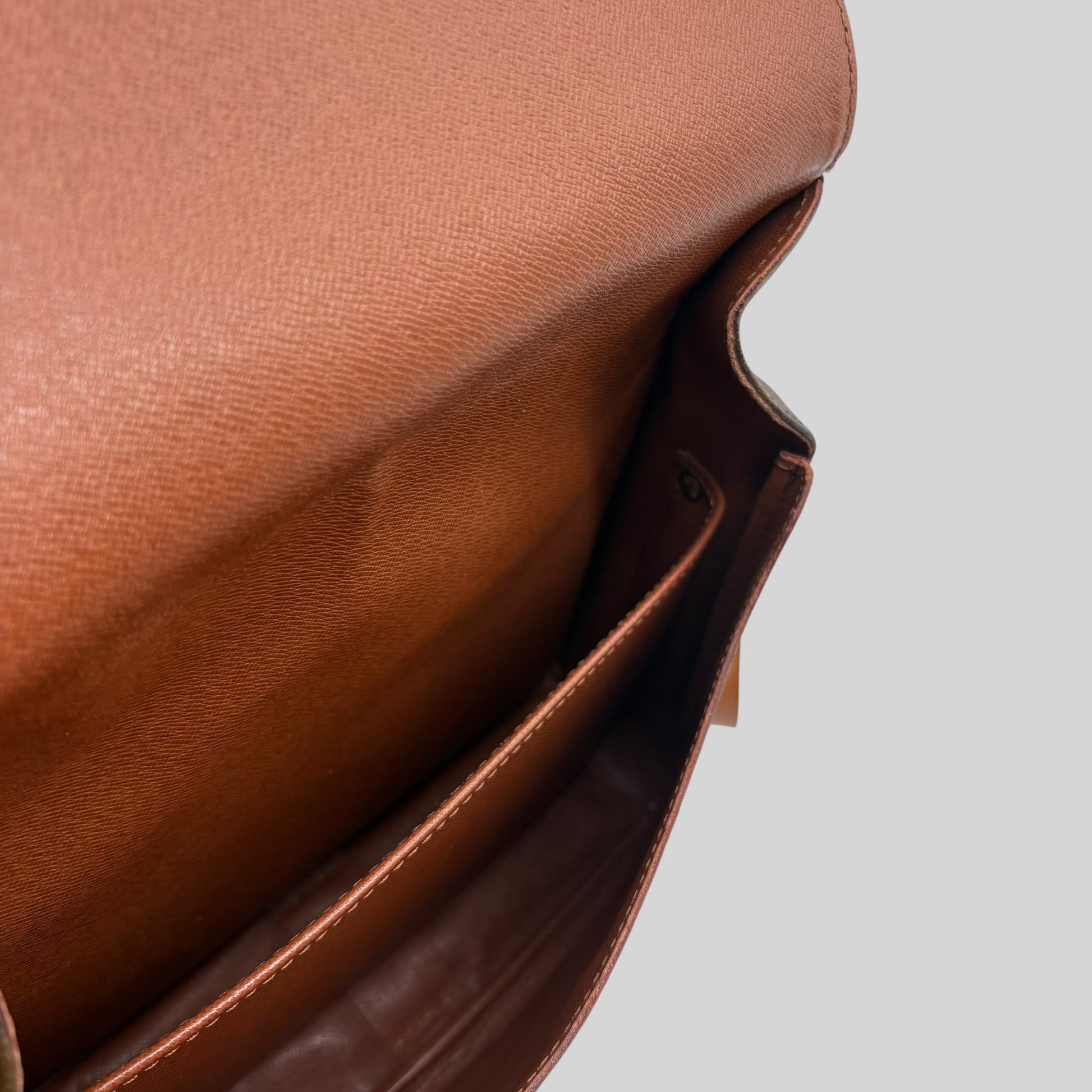 Louis Vuitton Cartouchière MM