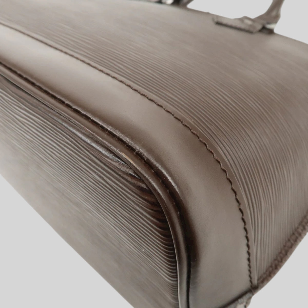 Louis Vuitton Alma PM