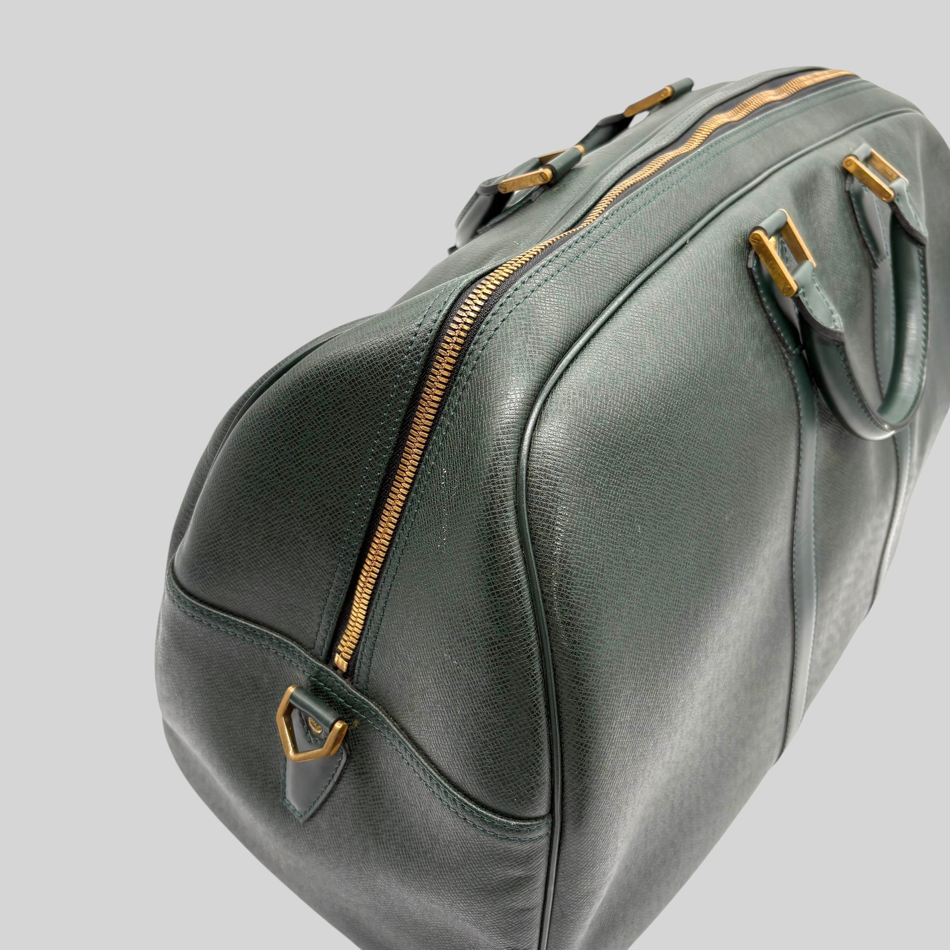 Louis Vuitton Kendall Taiga