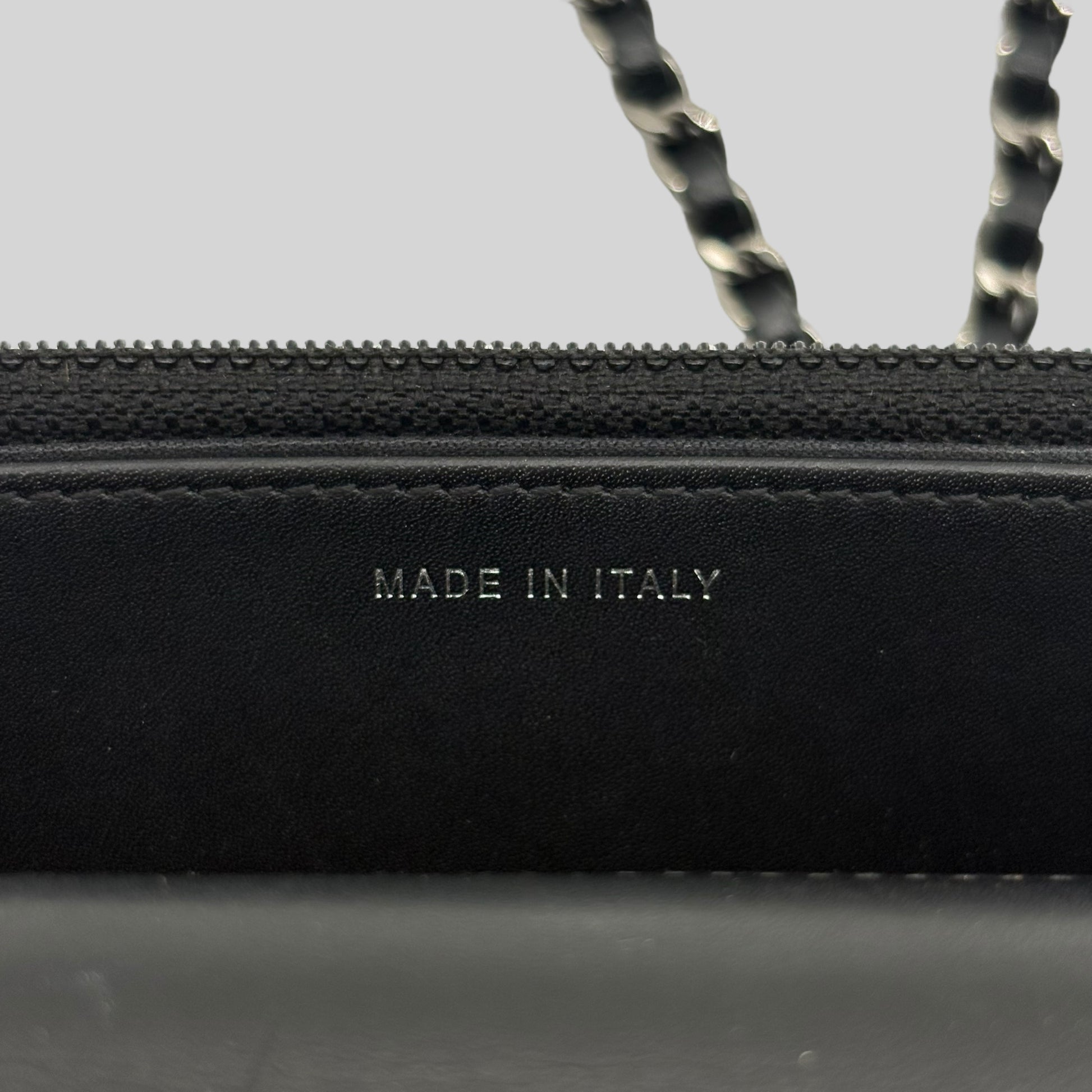 Chanel Wallet On Chain