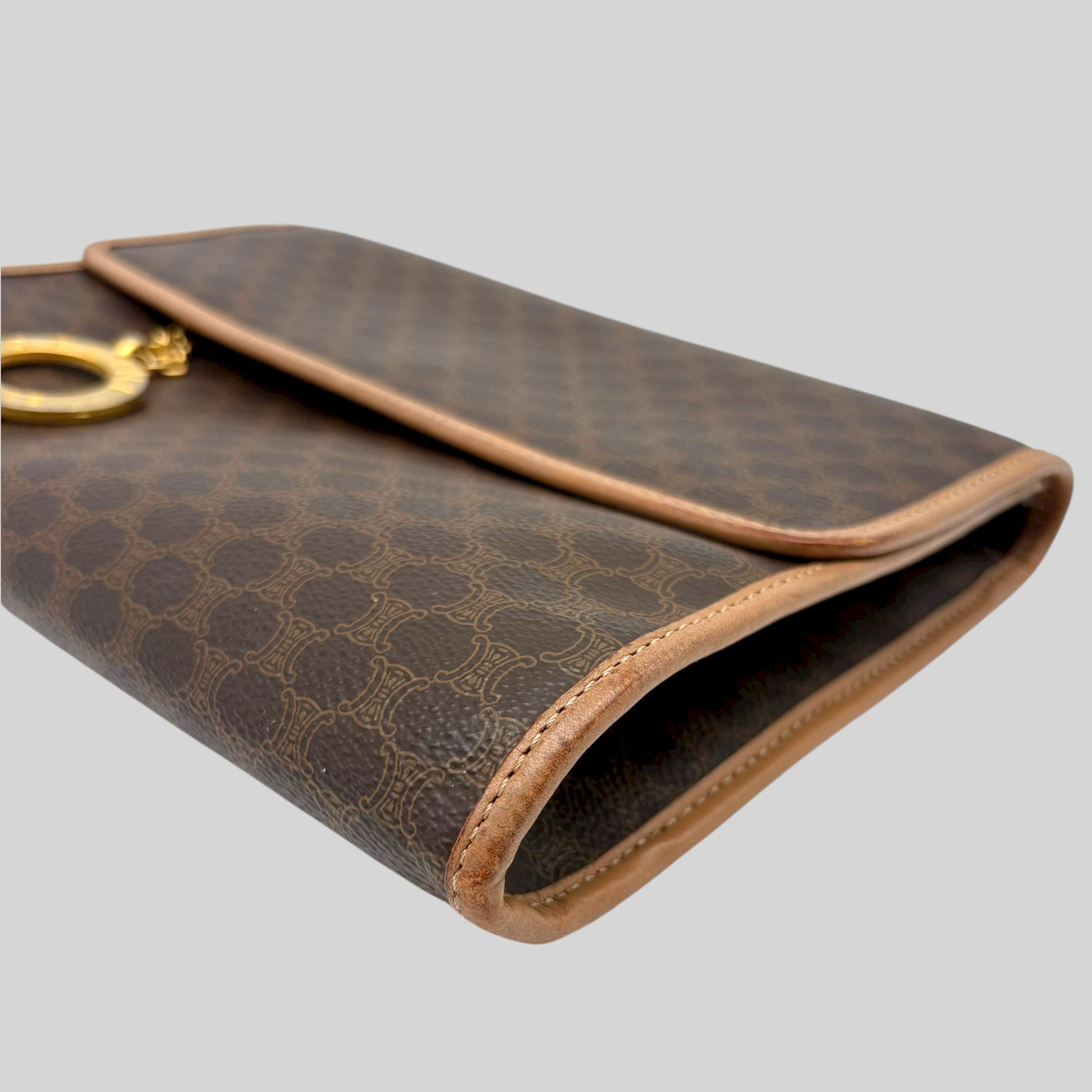 Céline Macadam Shoulder