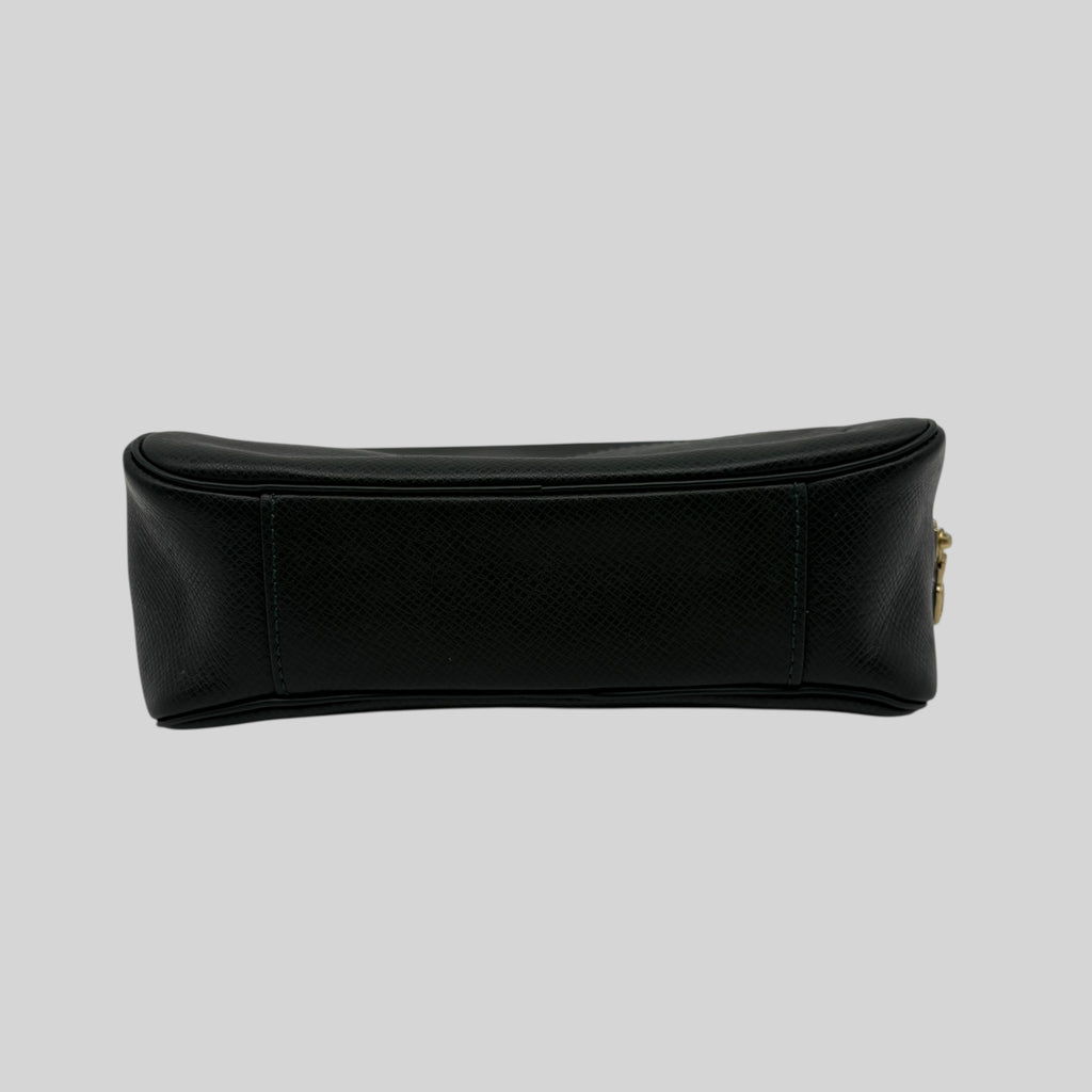 Louis Vuitton Taiga Pouch