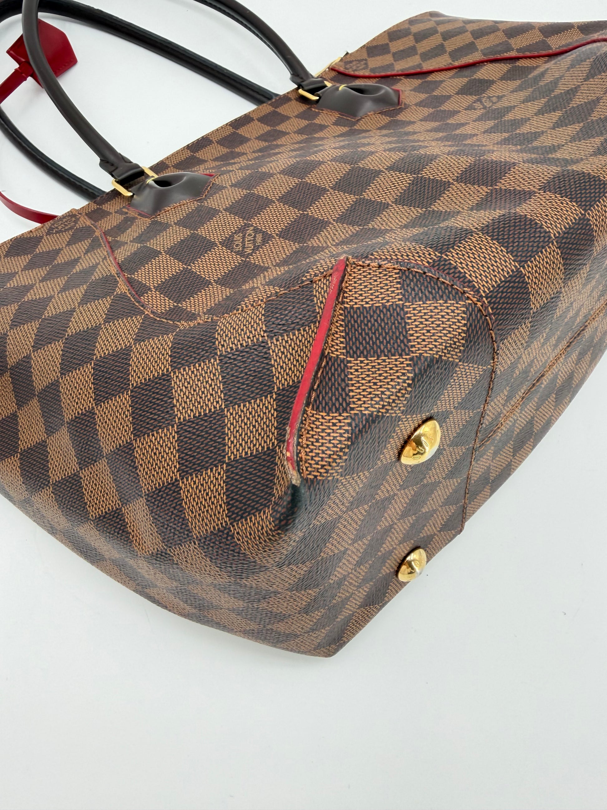 LOUIS VUITTON CAISSA