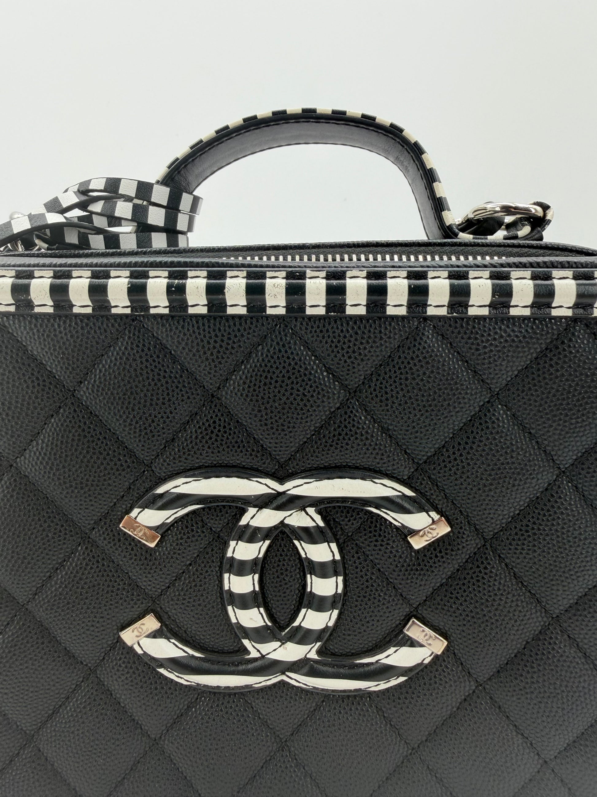 CHANEL VANITY FILIGREE