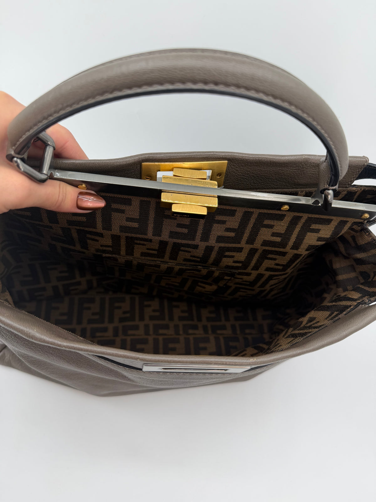 FENDI PEEKABOO L