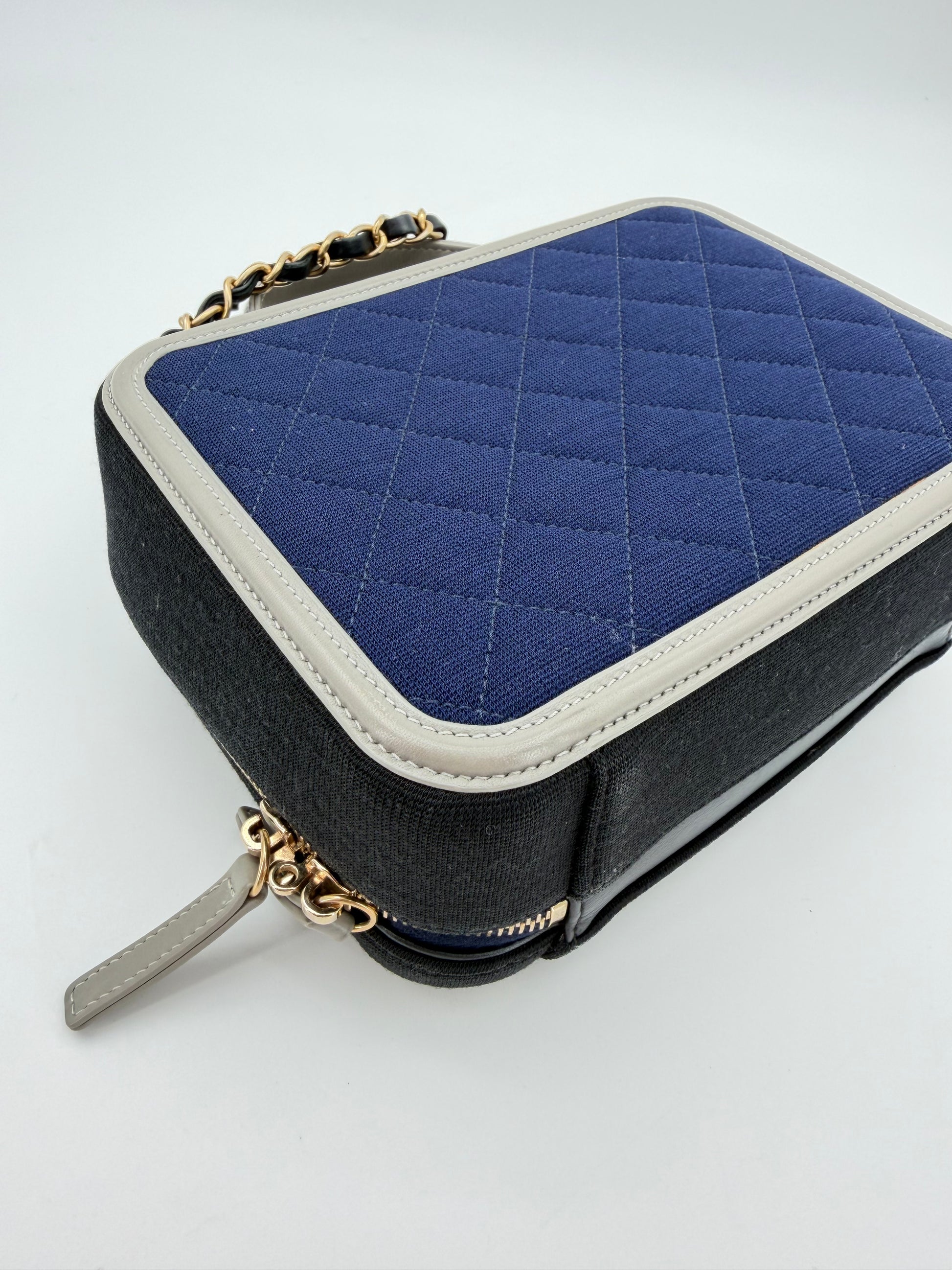 CHANEL VANITY  FILIGREE
