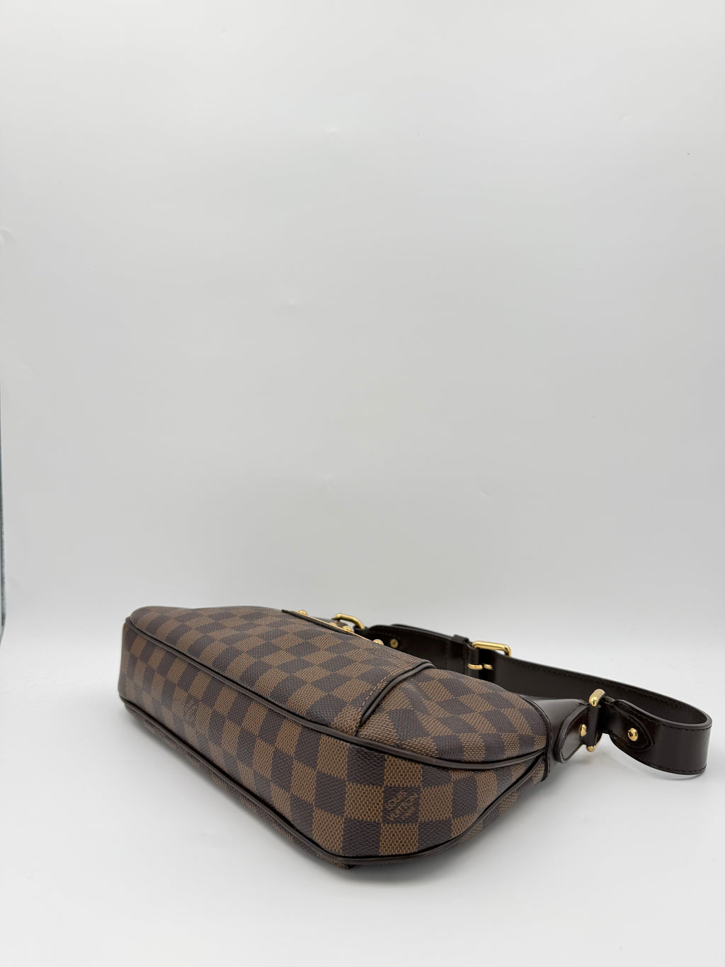 LOUIS VUITTON THAMES PM