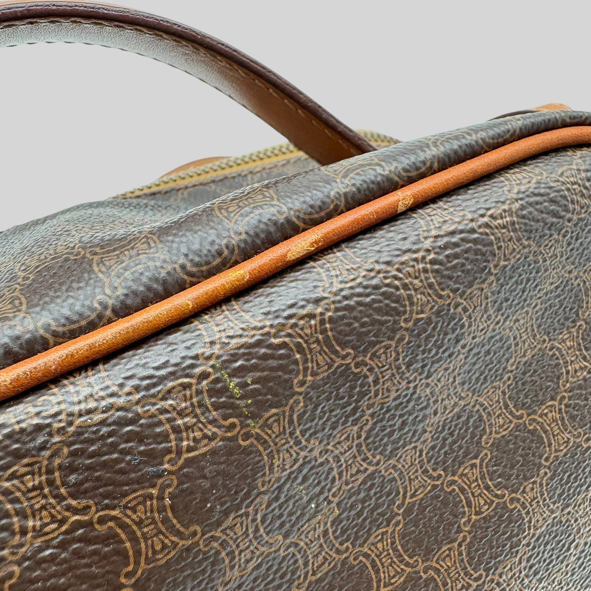 Céline Macadam Shoulder