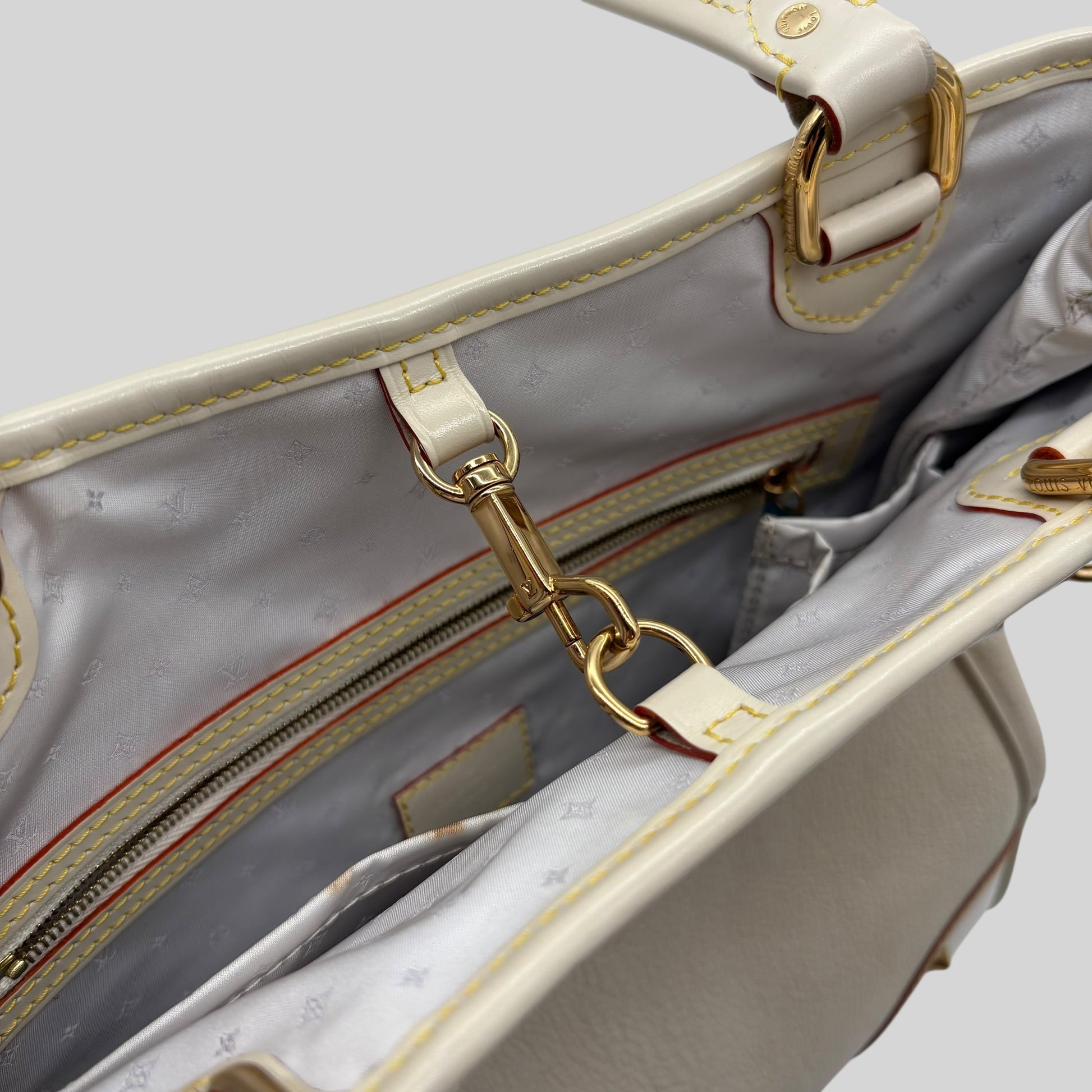 Louis Vuitton Suhari Majestu