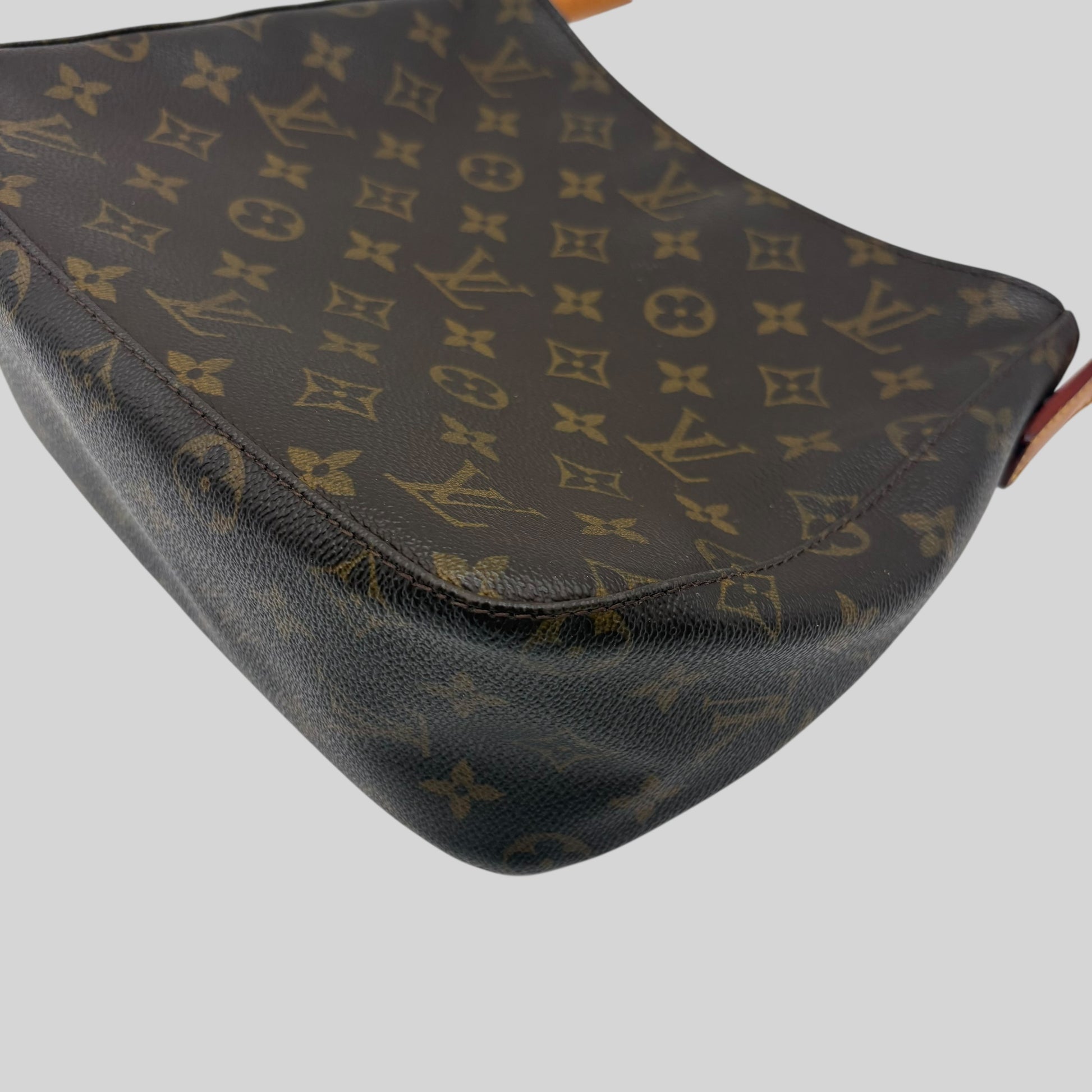 Louis Vuitton Looping MM