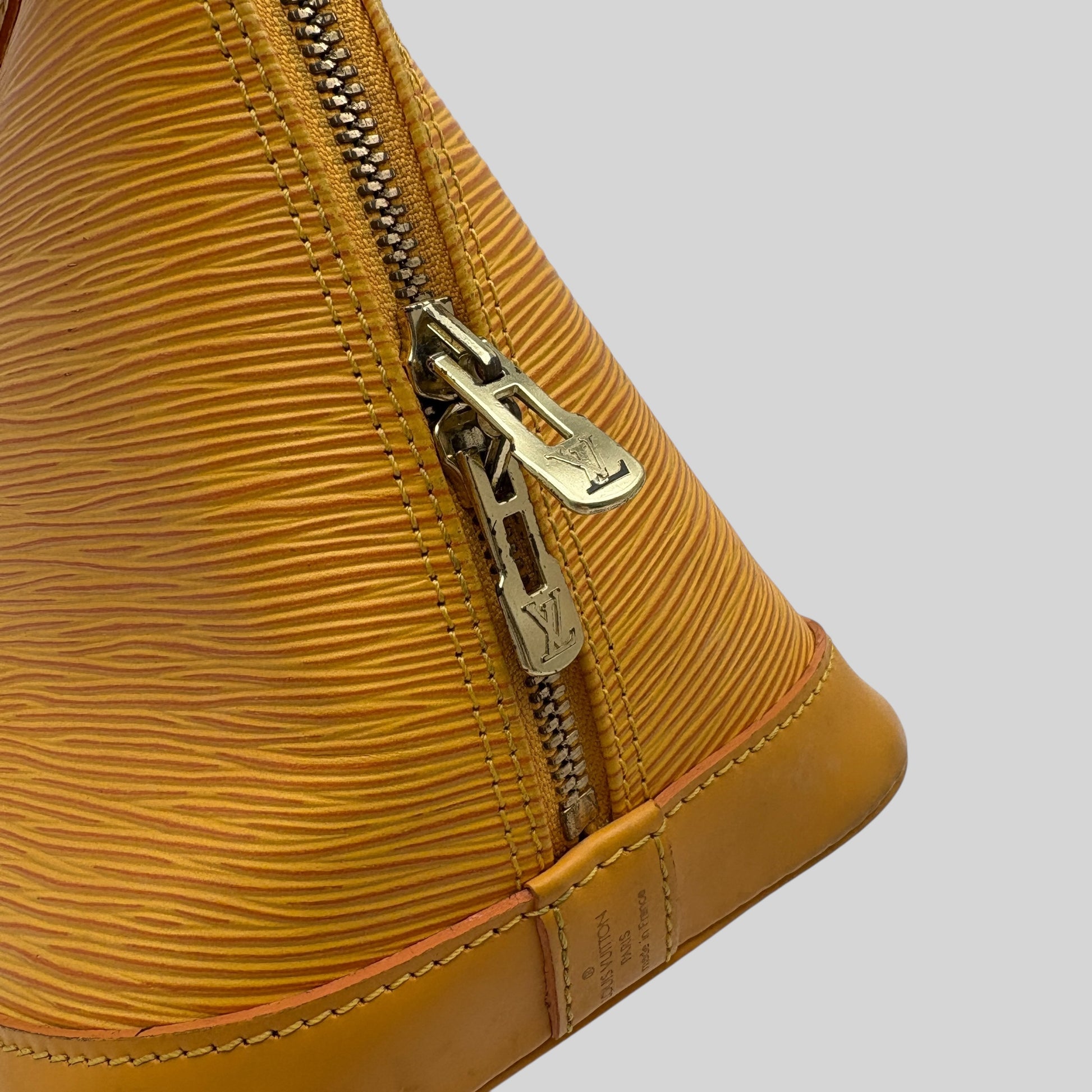 Louis Vuitton Alma PM Epi