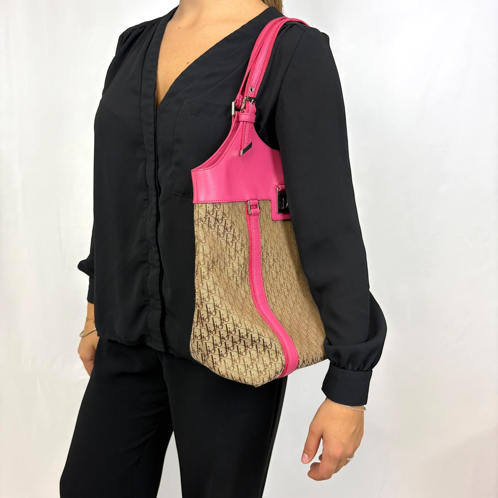 Dior Street Chic Trotter