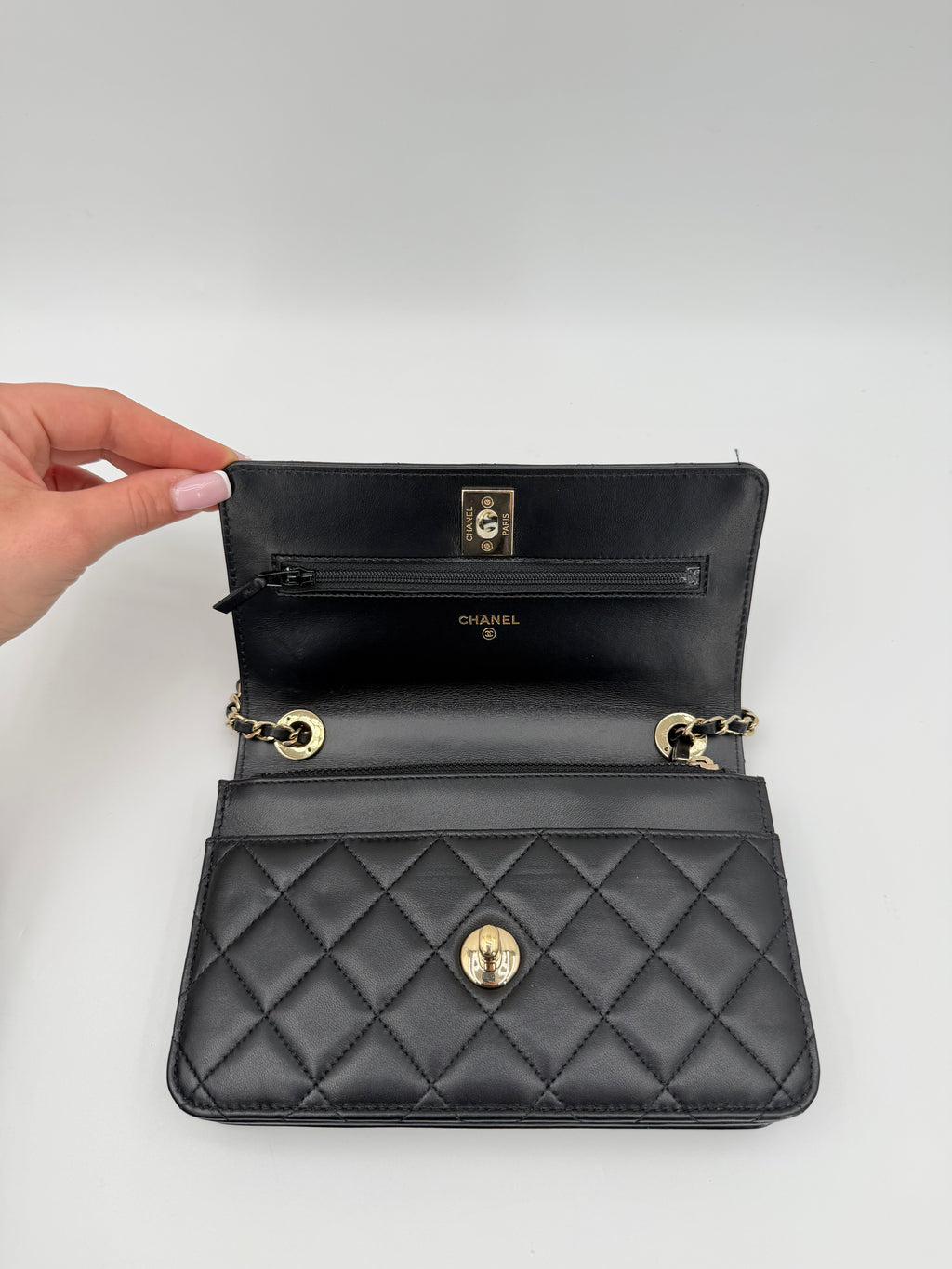 CHANEL TRENDY WOC