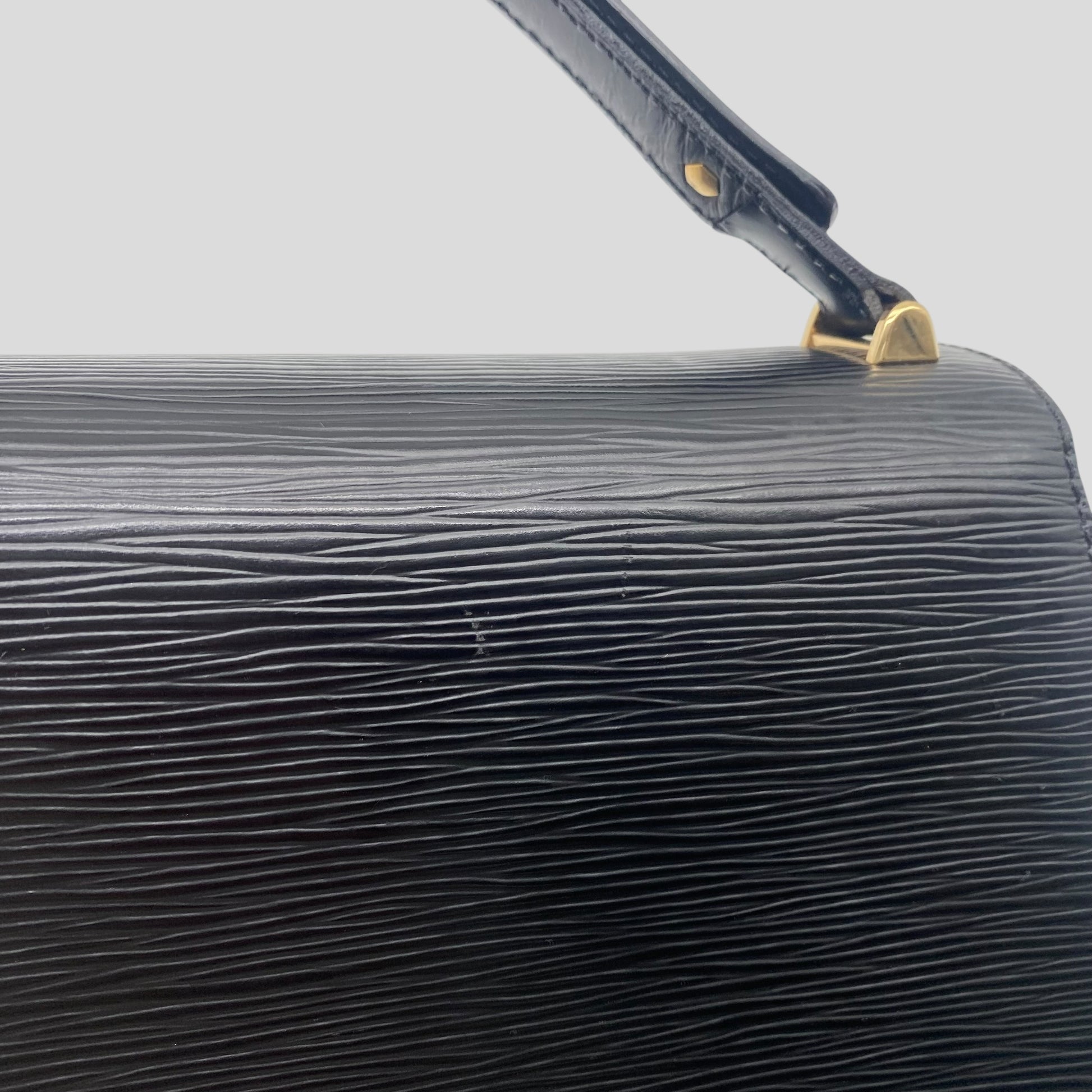 Louis Vuitton Tilsit