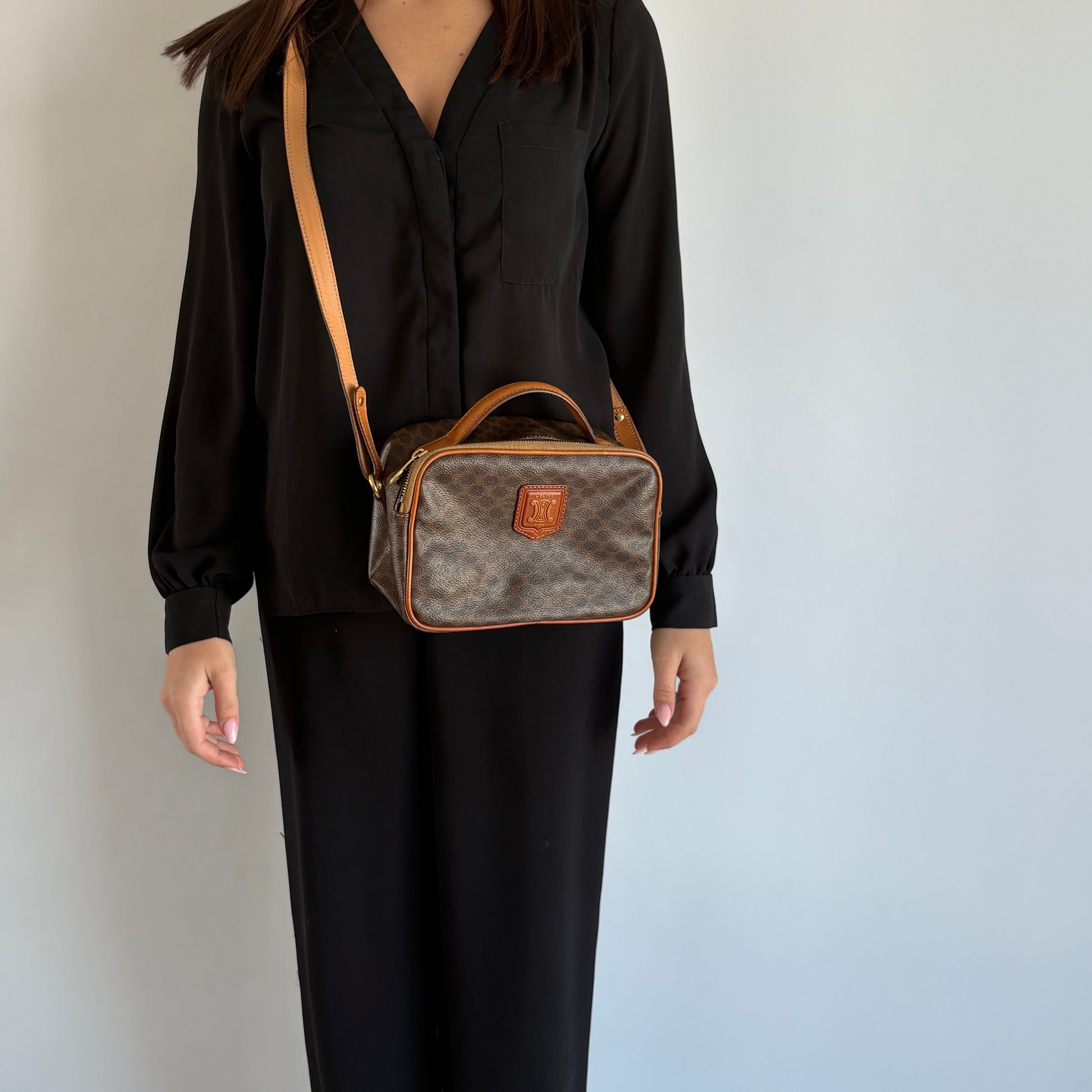 Céline Macadam Shoulder
