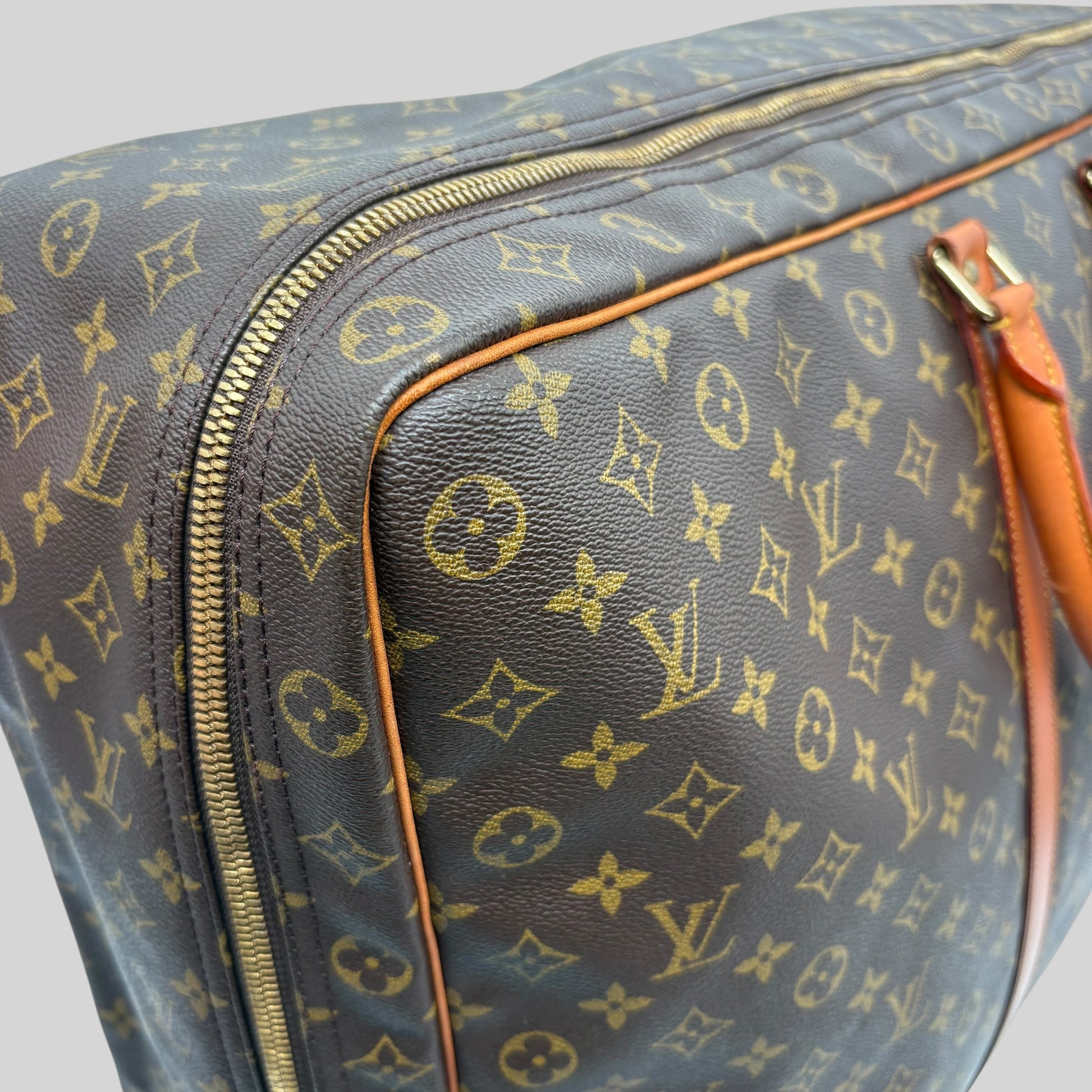 Louis Vuitton Sirius 60