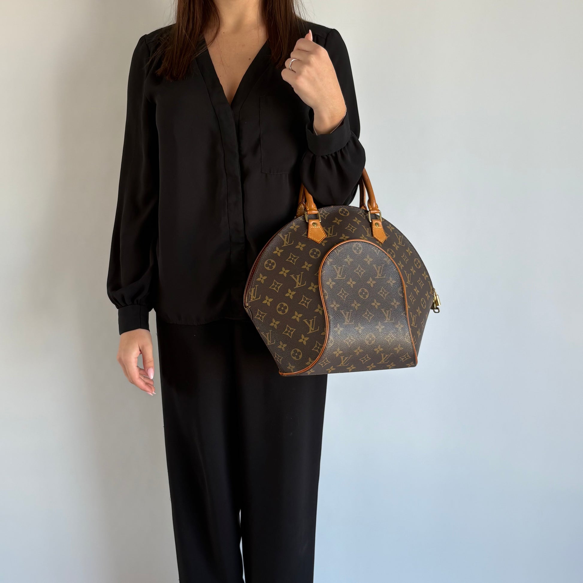 Louis Vuitton Ellipse MM