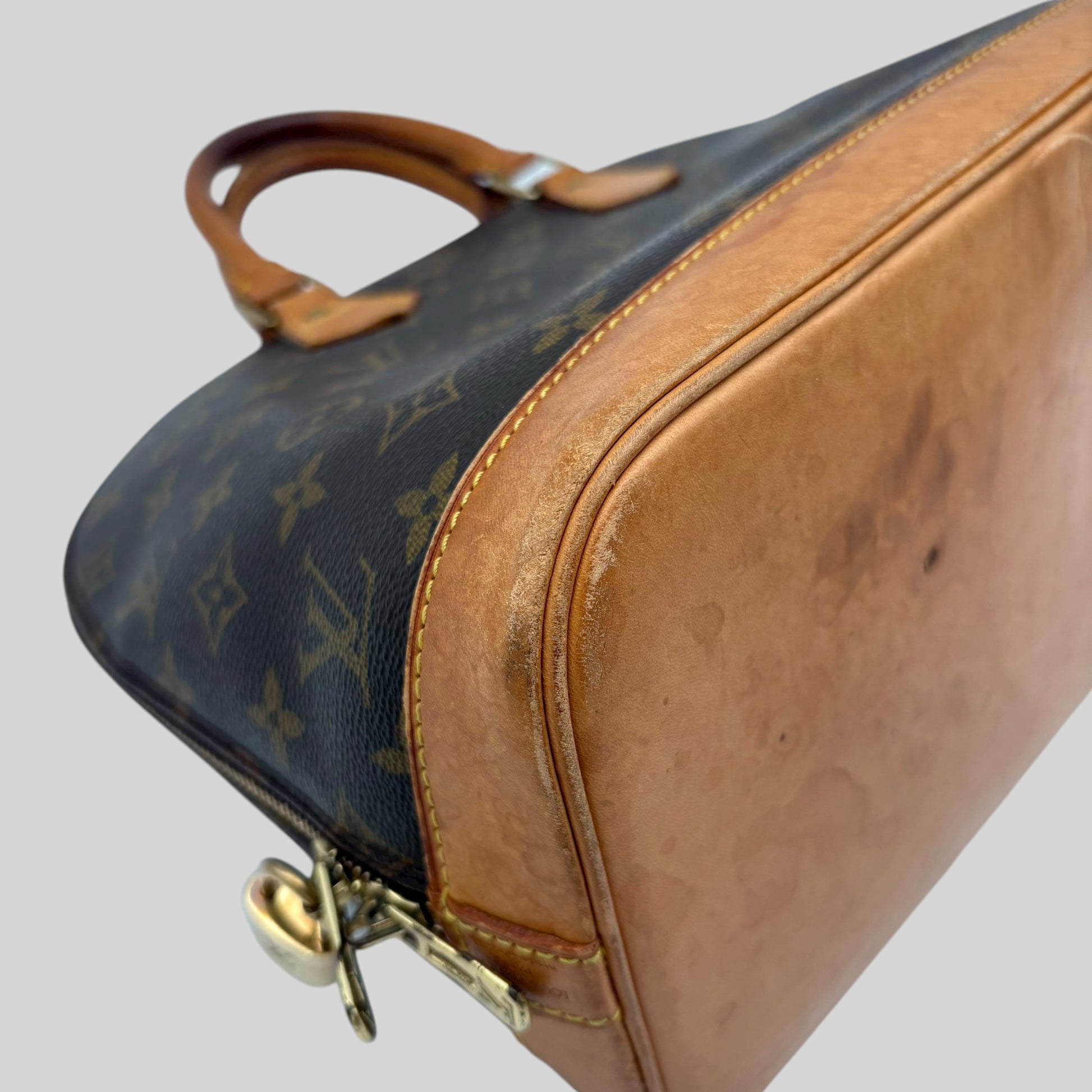 Louis Vuitton Alma PM