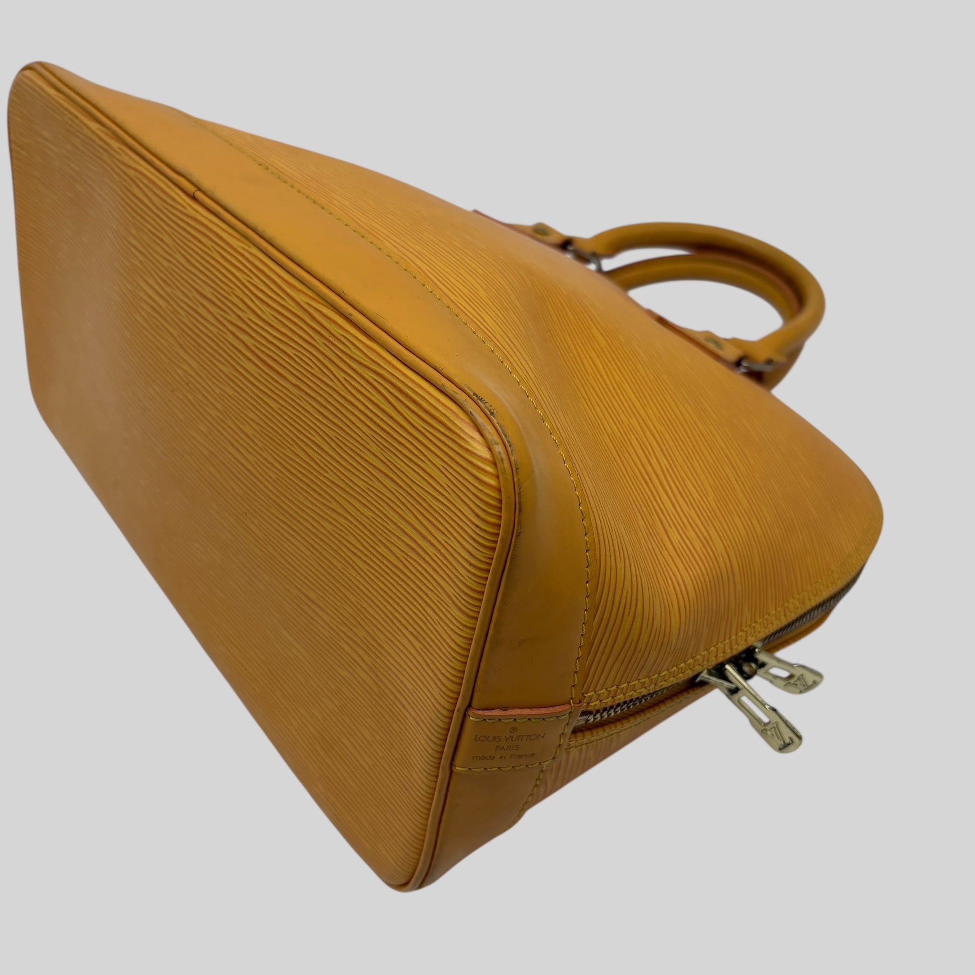 Louis Vuitton Alma PM Epi