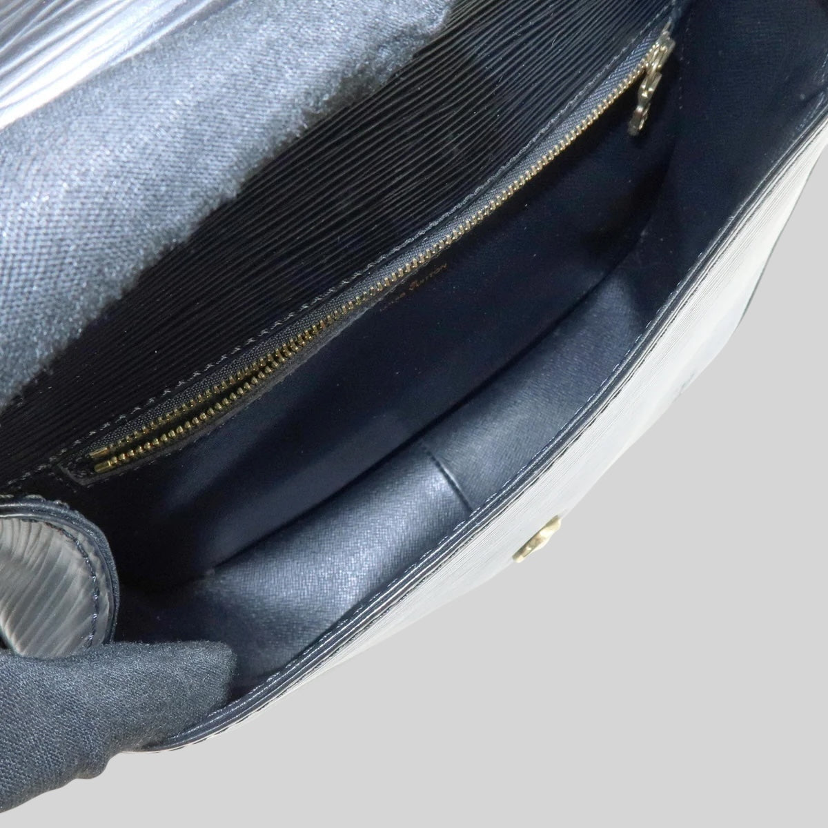 Louis Vuitton Saint Cloud