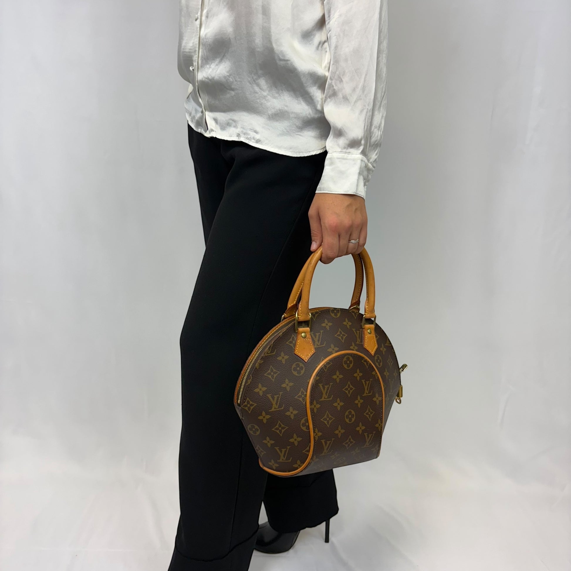 Louis Vuitton Ellipse PM