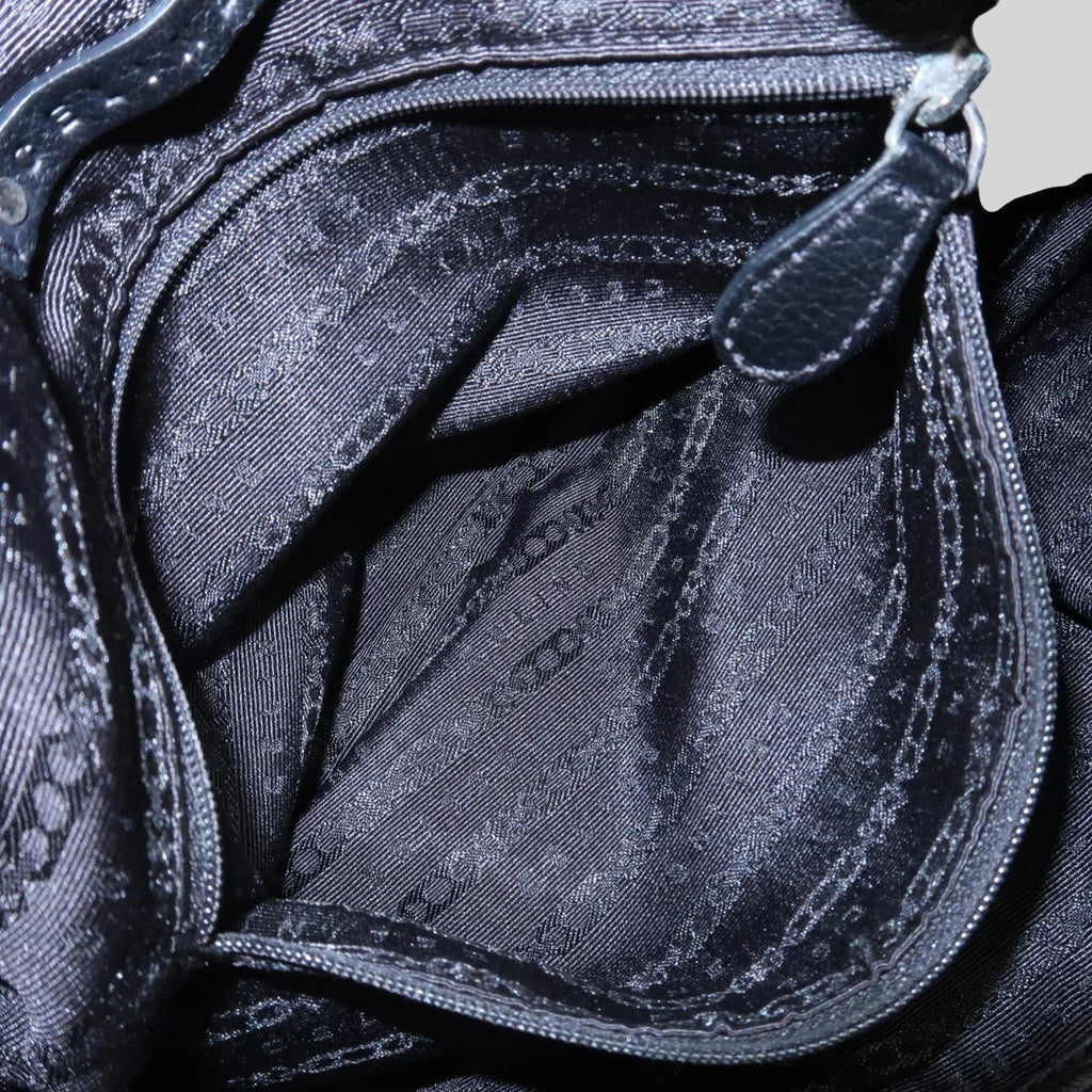Céline Pillow