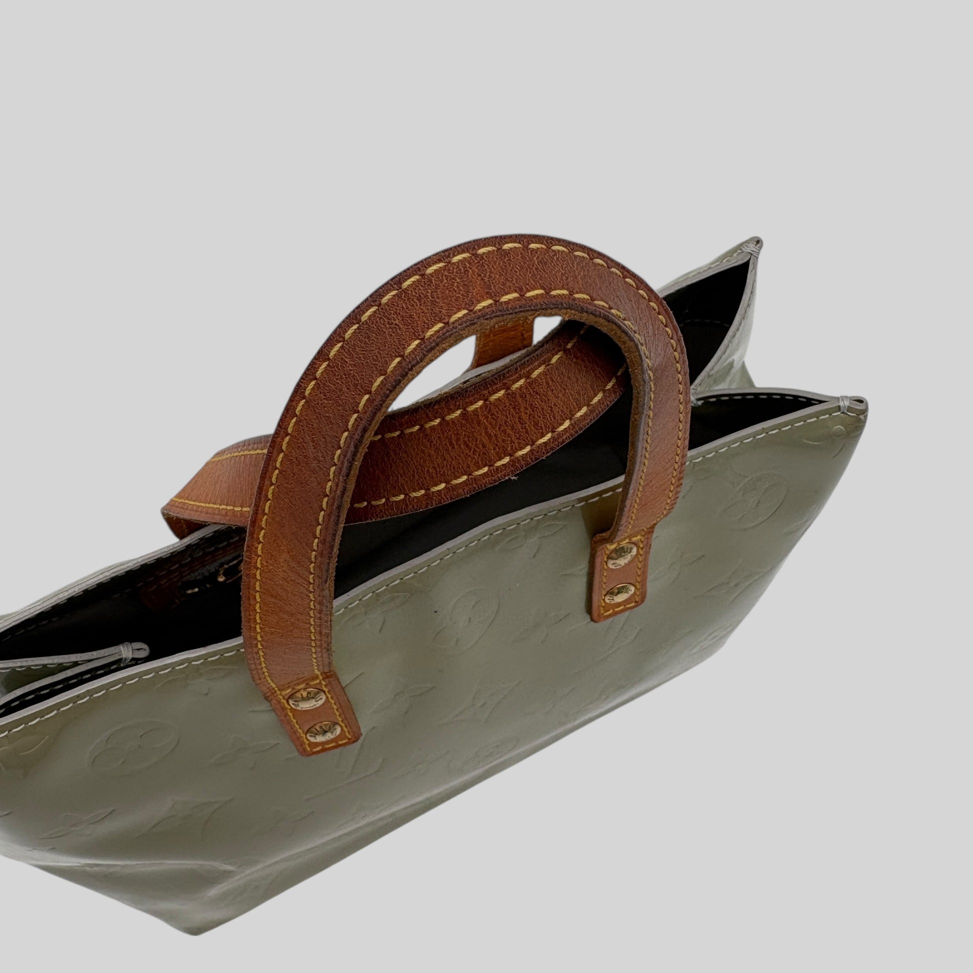 Louis Vuitton Reade PM