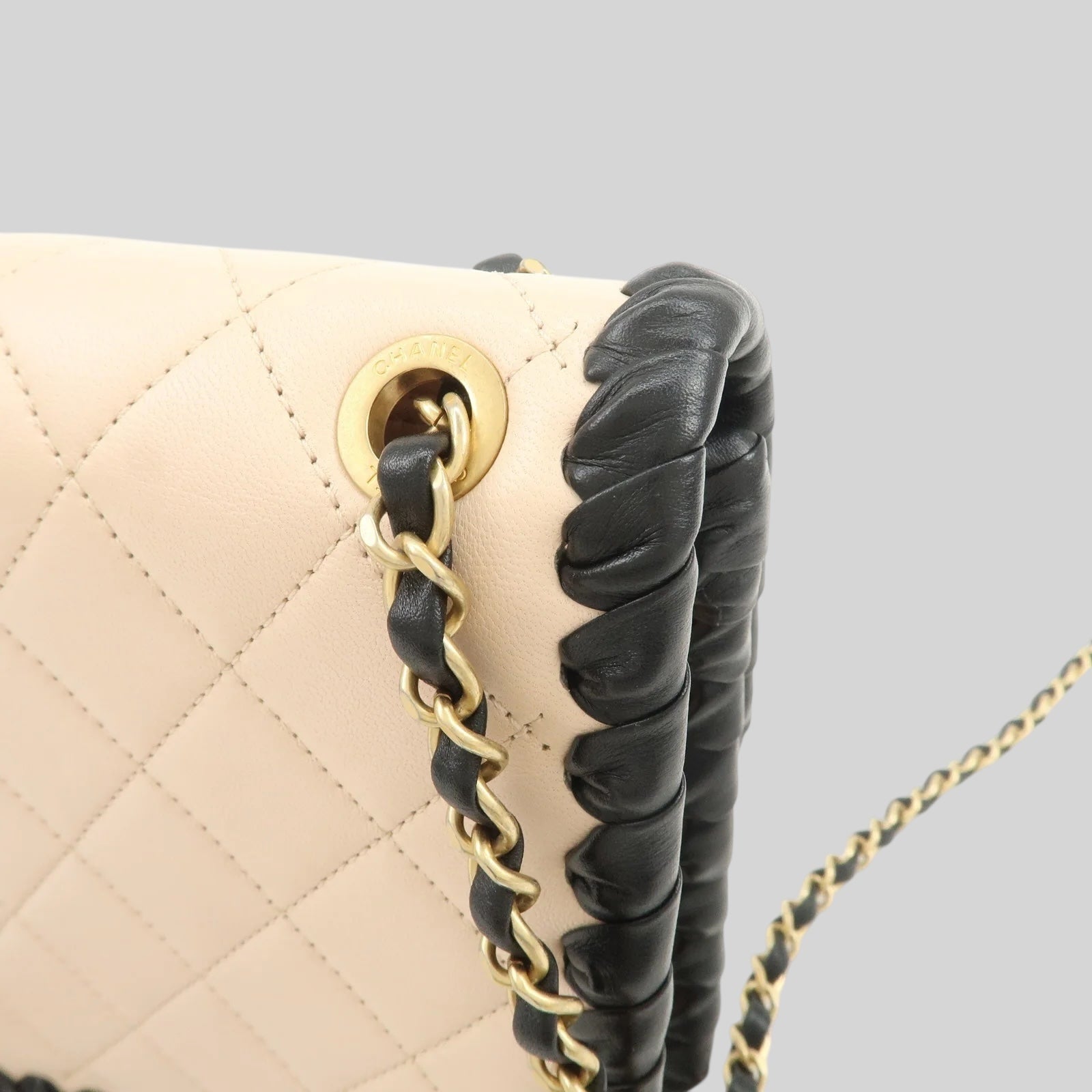 Chanel My Own Frame