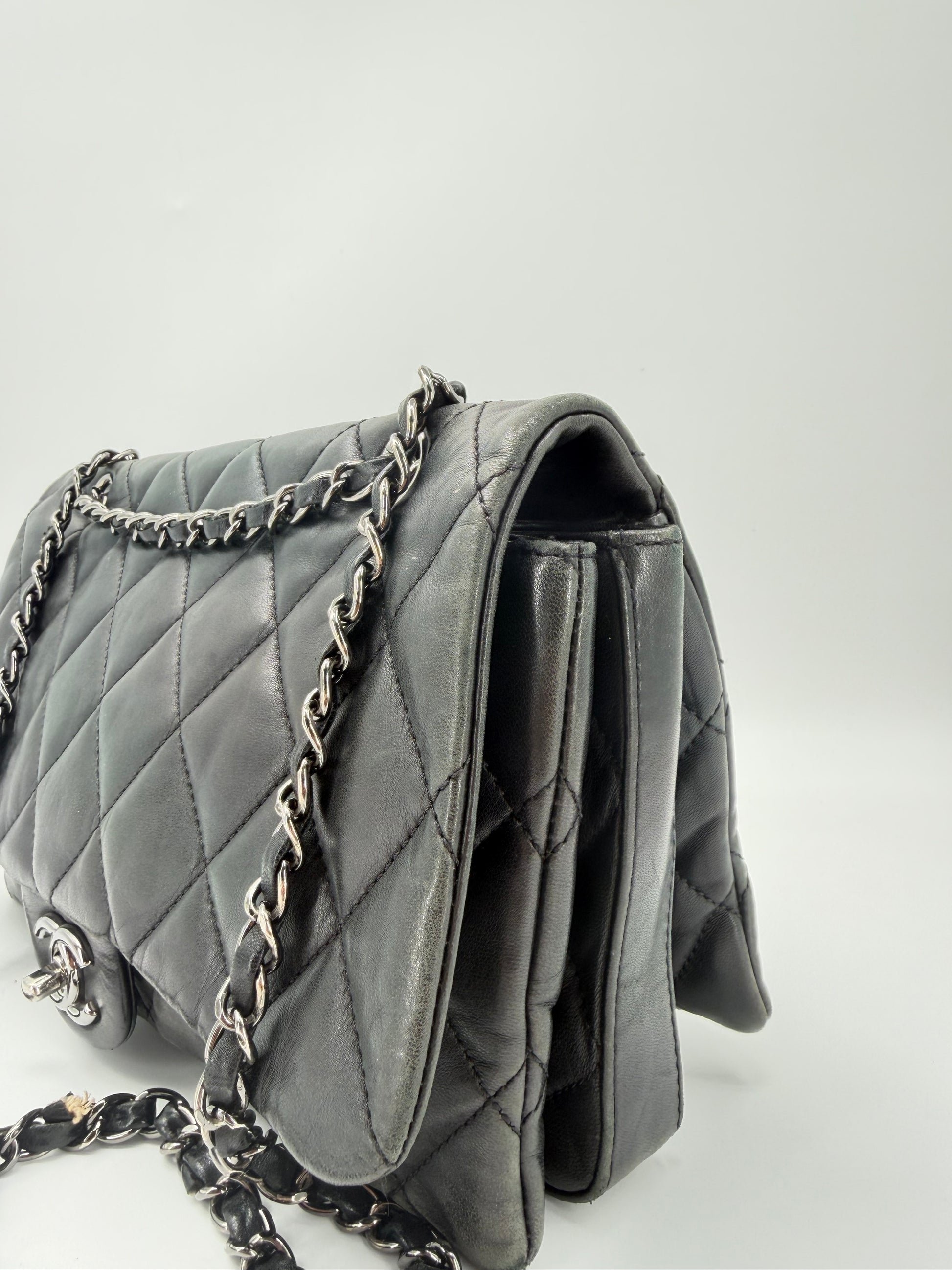 CHANEL ACCORDION