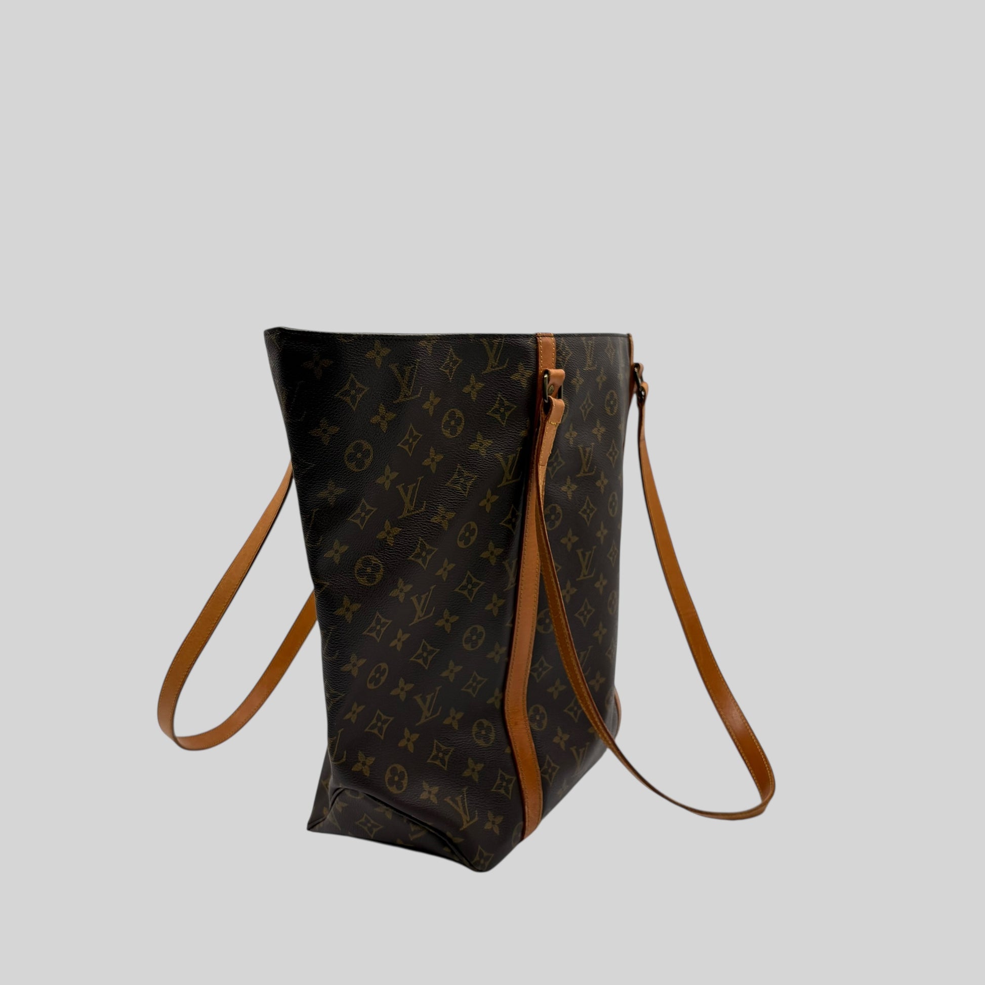 Louis Vuitton Shopping GM