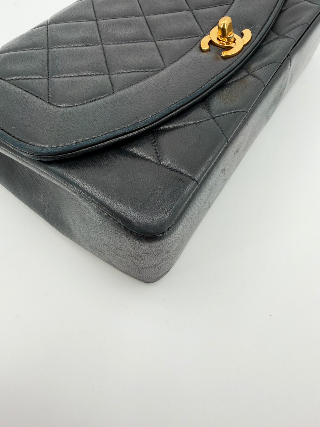CHANEL DIANA 25
