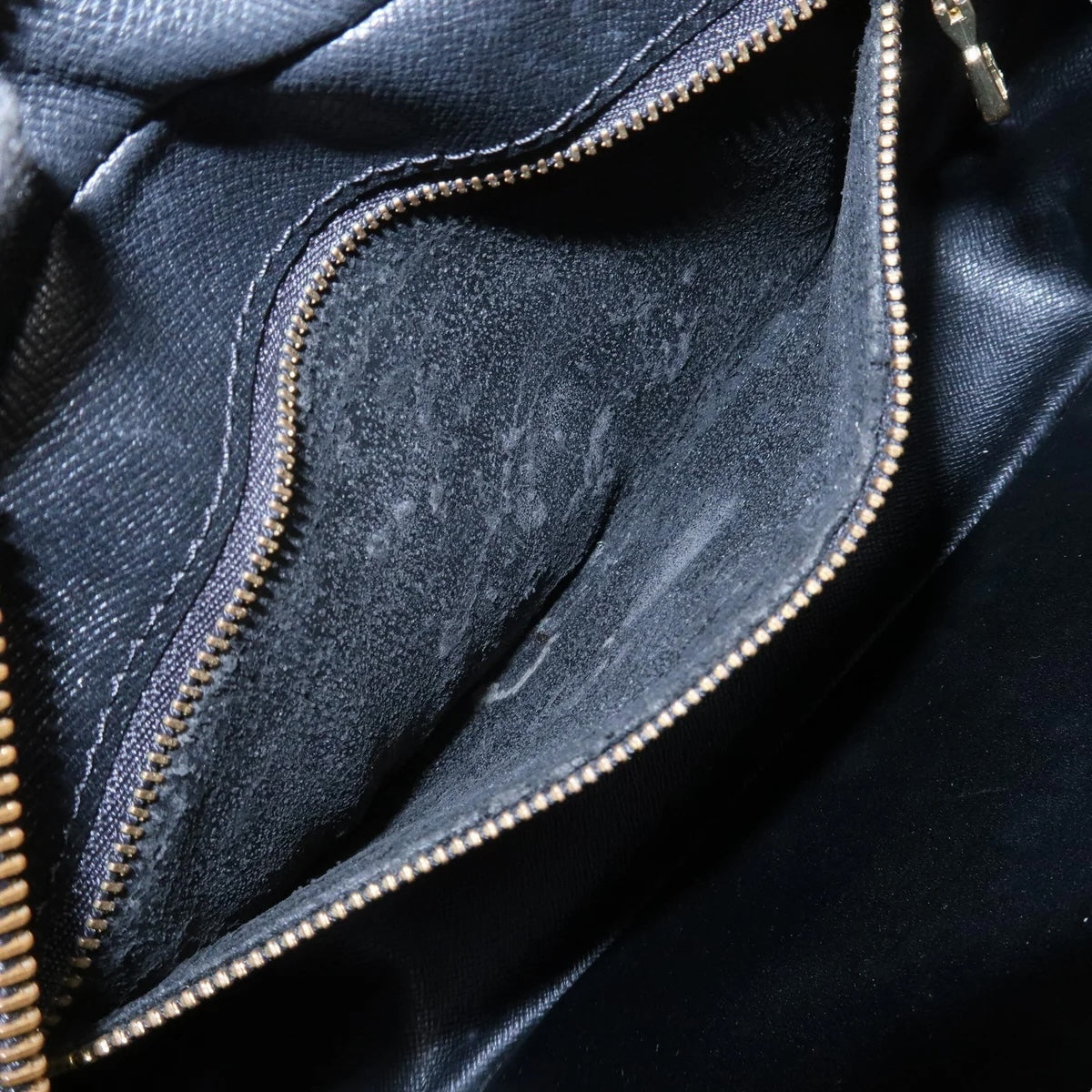 Louis Vuitton Trocadéro 24
