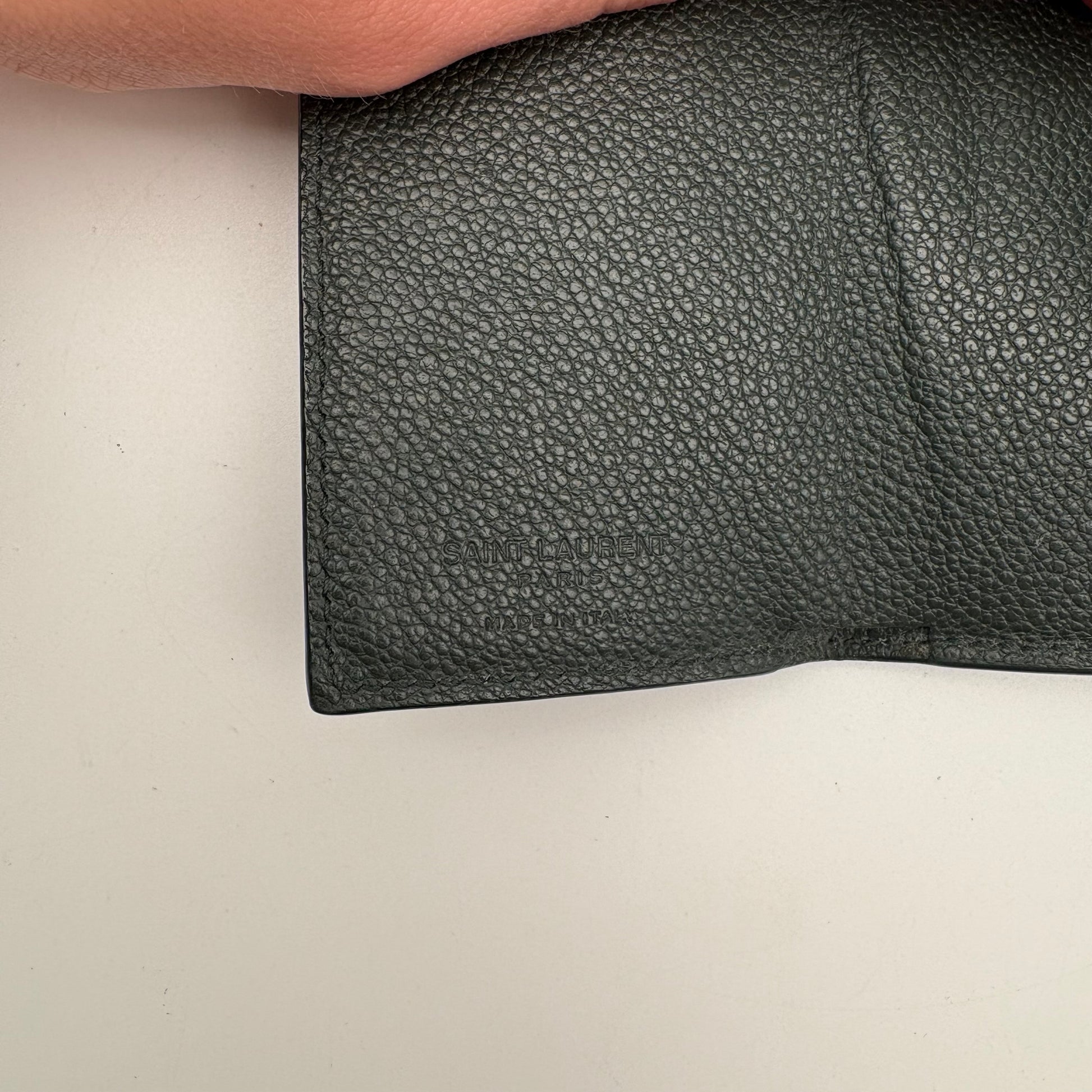 Saint Laurent Compact